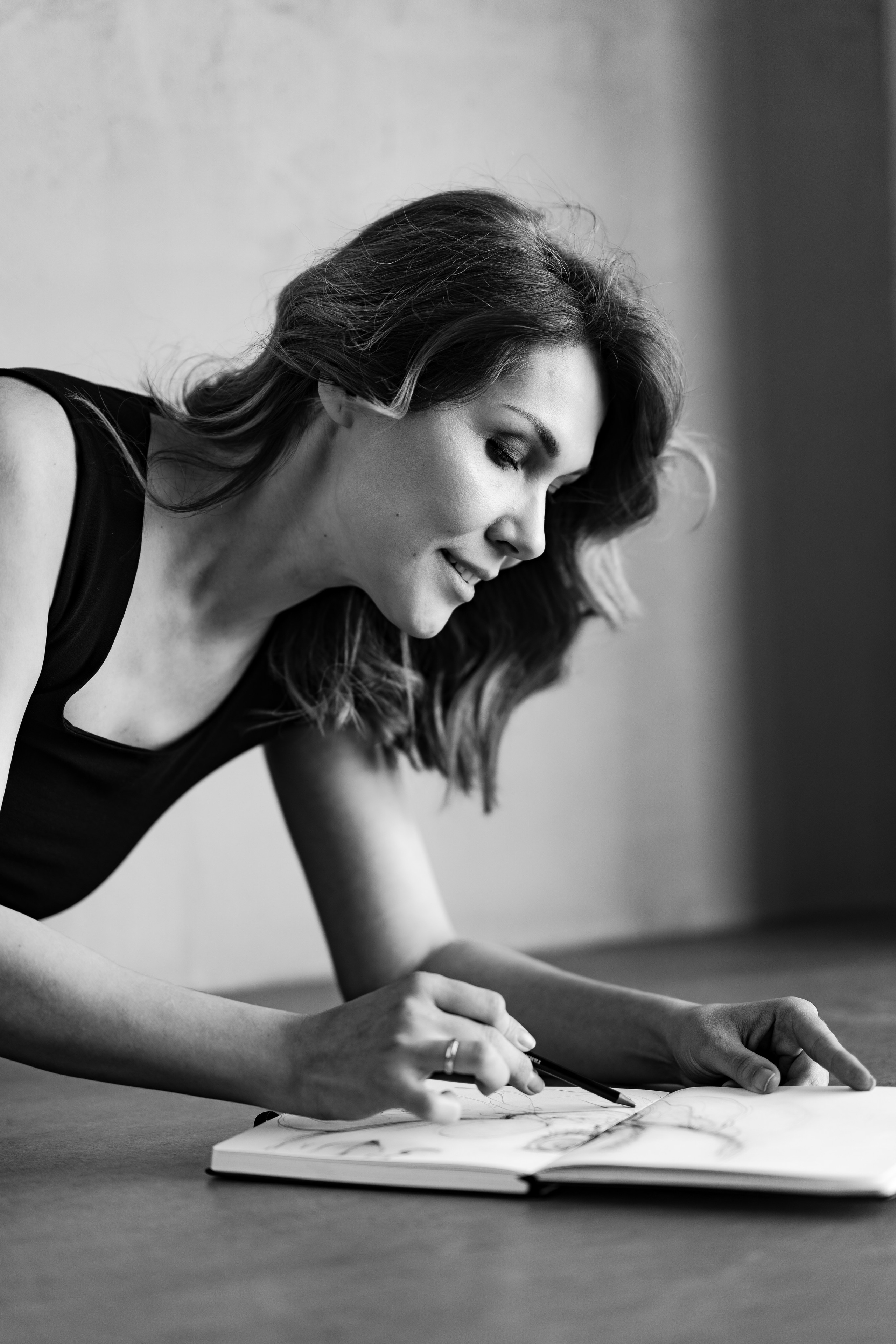 Женский портрет 35+. Женский портретный фотограф 35+ Воронеж. Добро пожаловать в магию ЧБ портрета