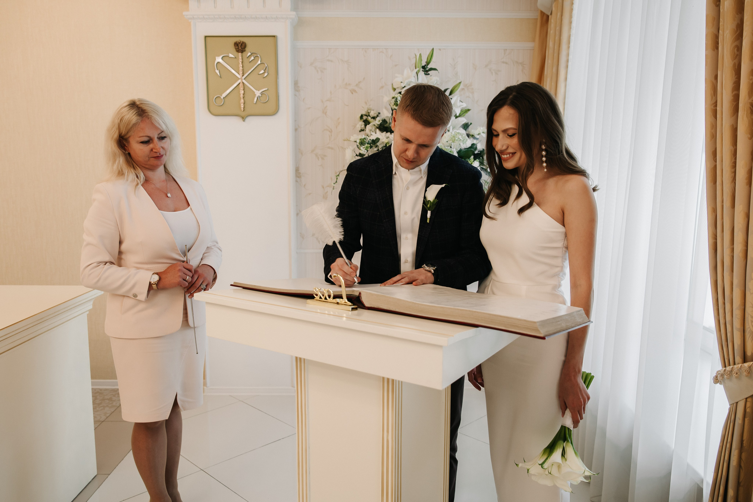 ЗАГС Курортного района (г. Сестрорецк) | сентябрь. Свадебный фотограф в Санкт-Петербурге Полина Корзухина