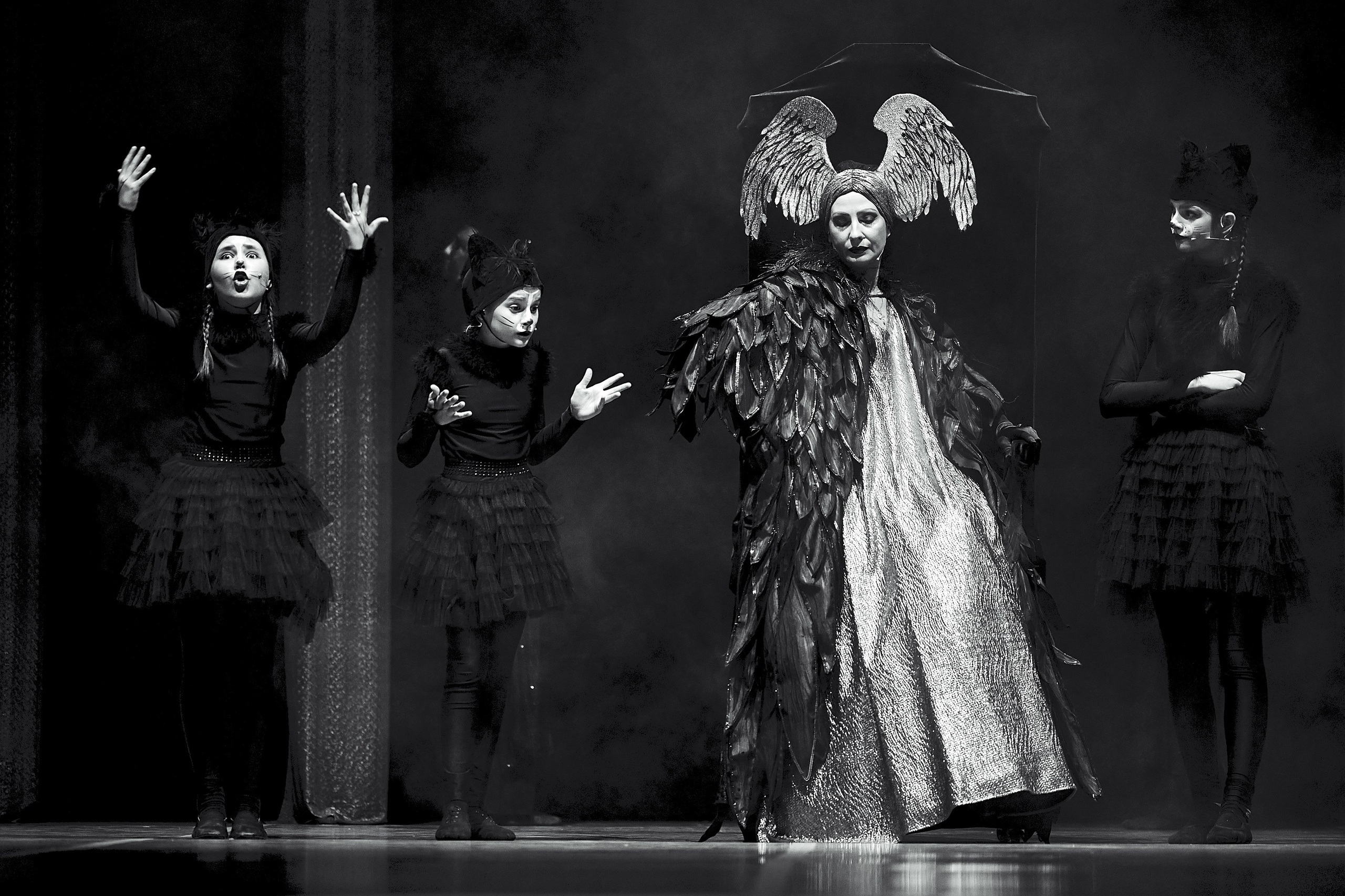 Спектакль «Синяя птица». Семейный и репортажной фотограф в Красноярске и Москве Виктор Бабинцев