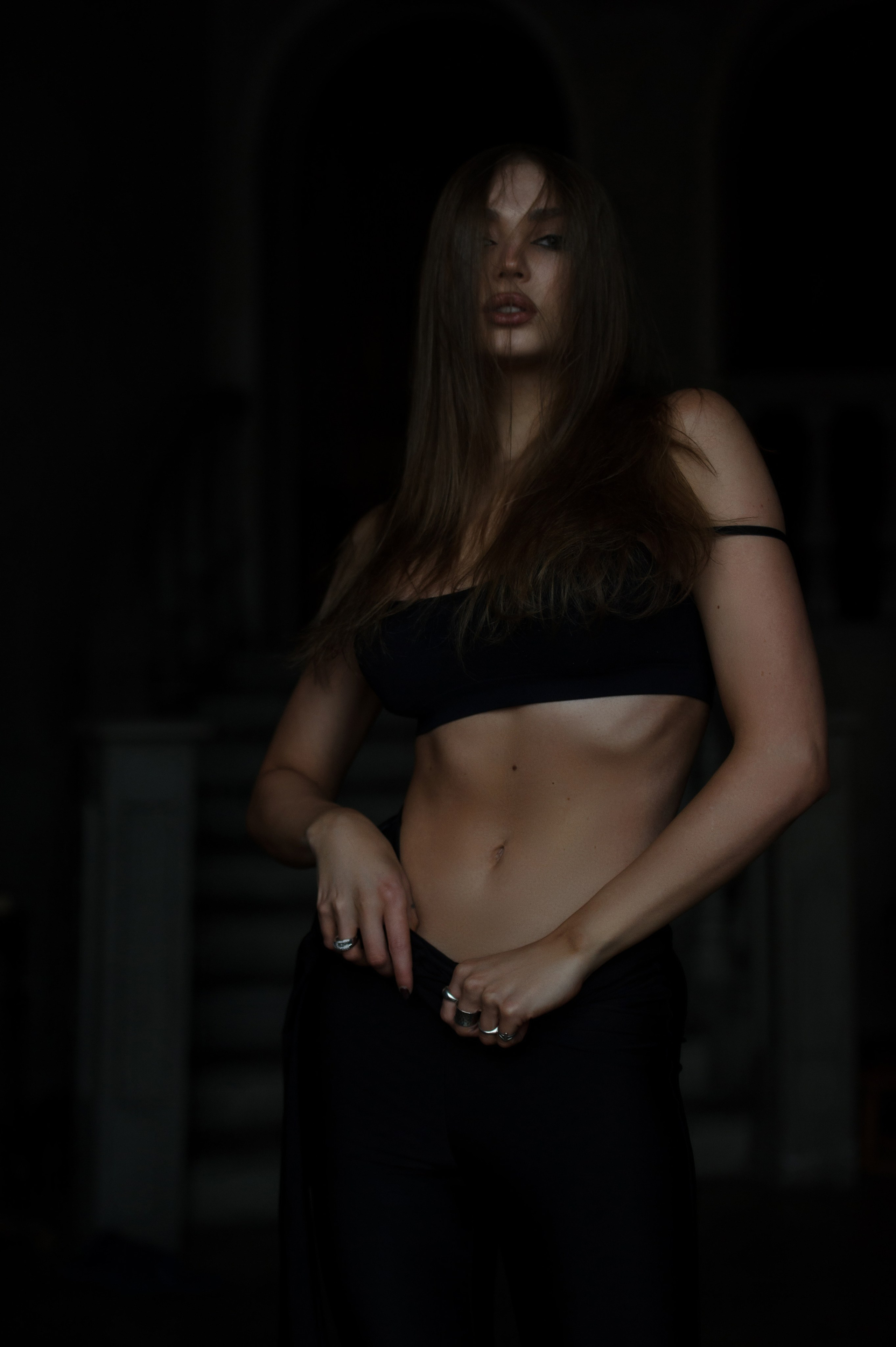 Фотосессия в стиле минимализм. Александр Mr.Brass — фотографирую женский портрет в Москве