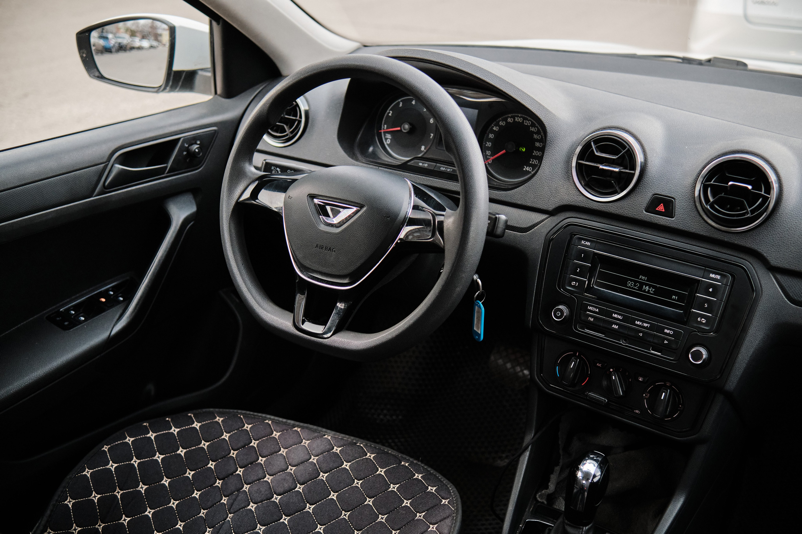 Новый автопарк Яндекс такси в Новокузнецке. Свадебный и семейный фотограф в Новокузнецке Иван Иванов