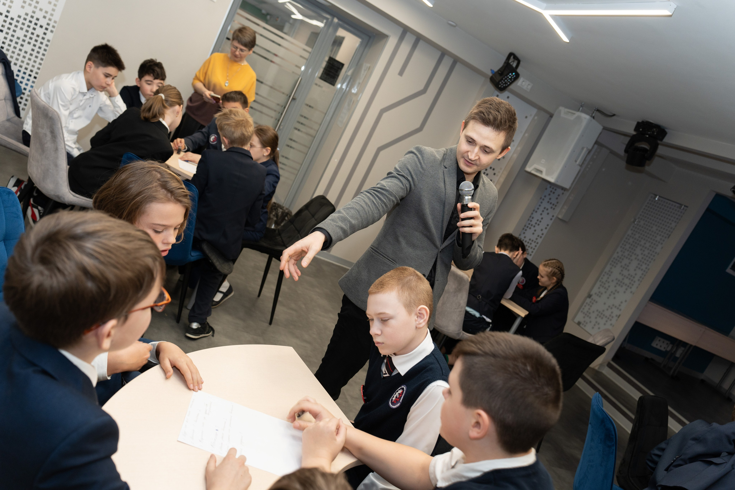 Квиз. Репортажная съёмка в Санкт-Петербурге, Константин Петров