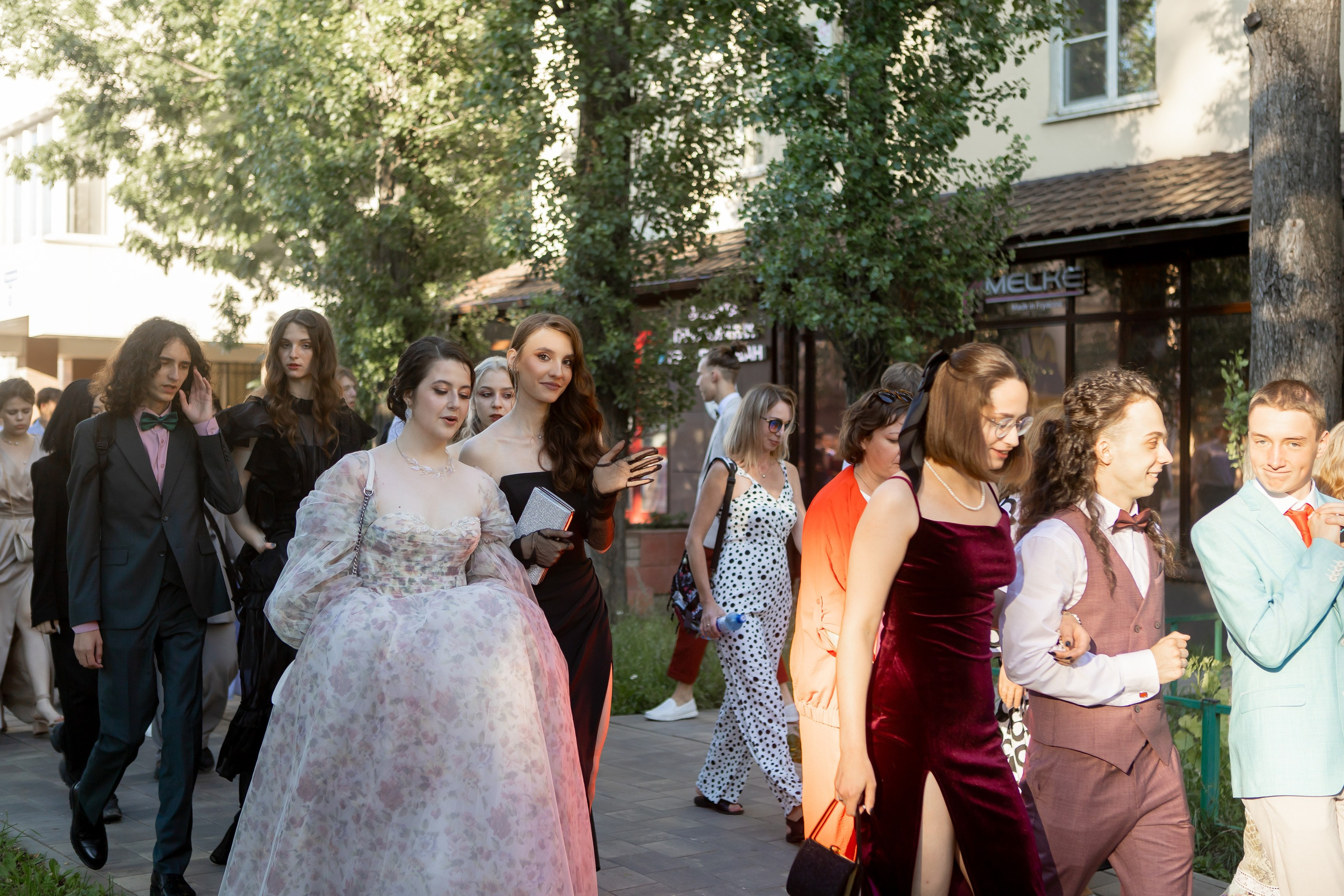 Выпускной Гимназия 12 2024 г. Свадебный и портретный Фотограф в Липецке Дмитрий Котюков