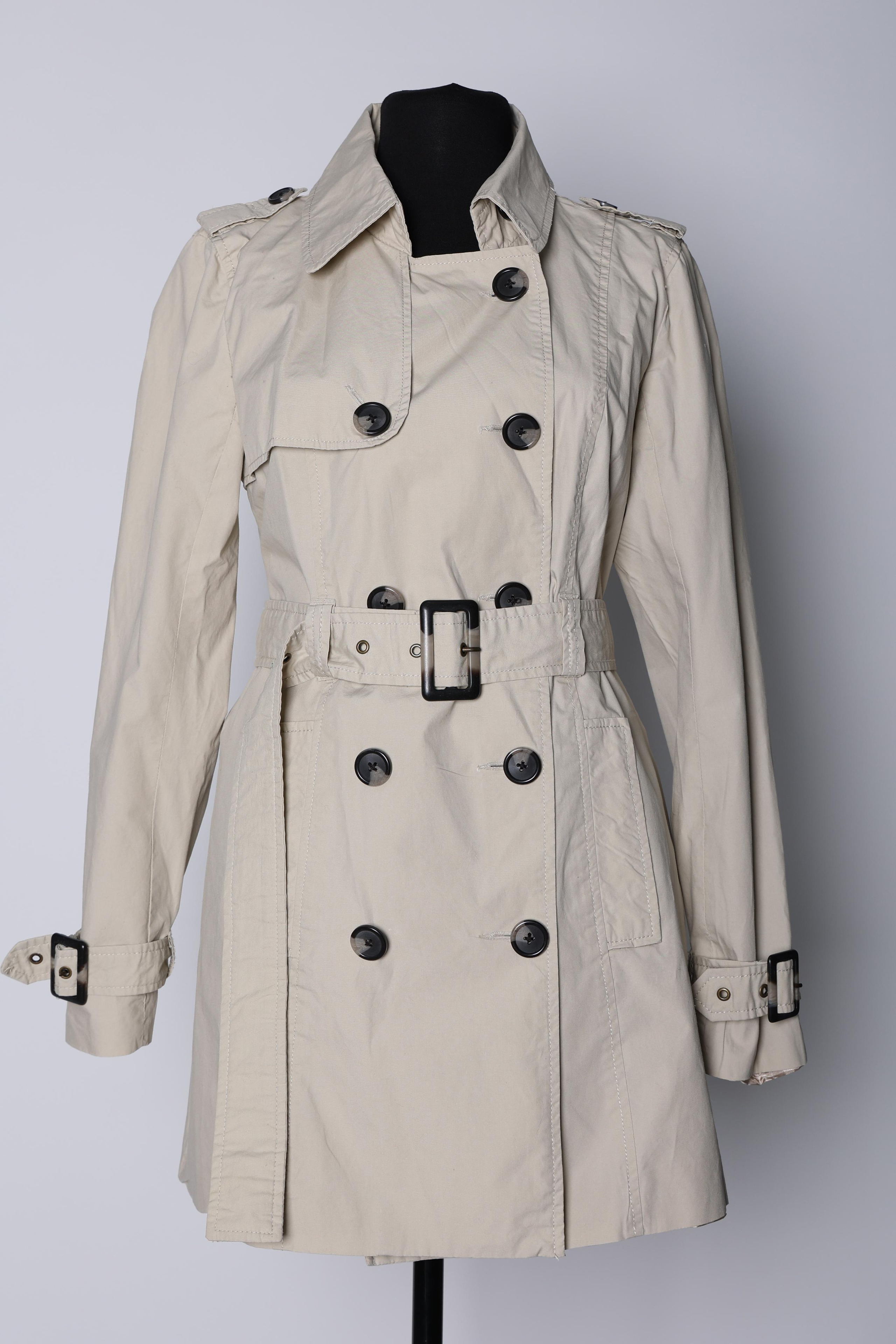 Карнавальные костюмы, вечерние и свадебные платья аренда посуточно, прокат в Жуковском. Фотограф для маркетплейсов, фотоуслуги в Жуковском Татьяна Марсуверских