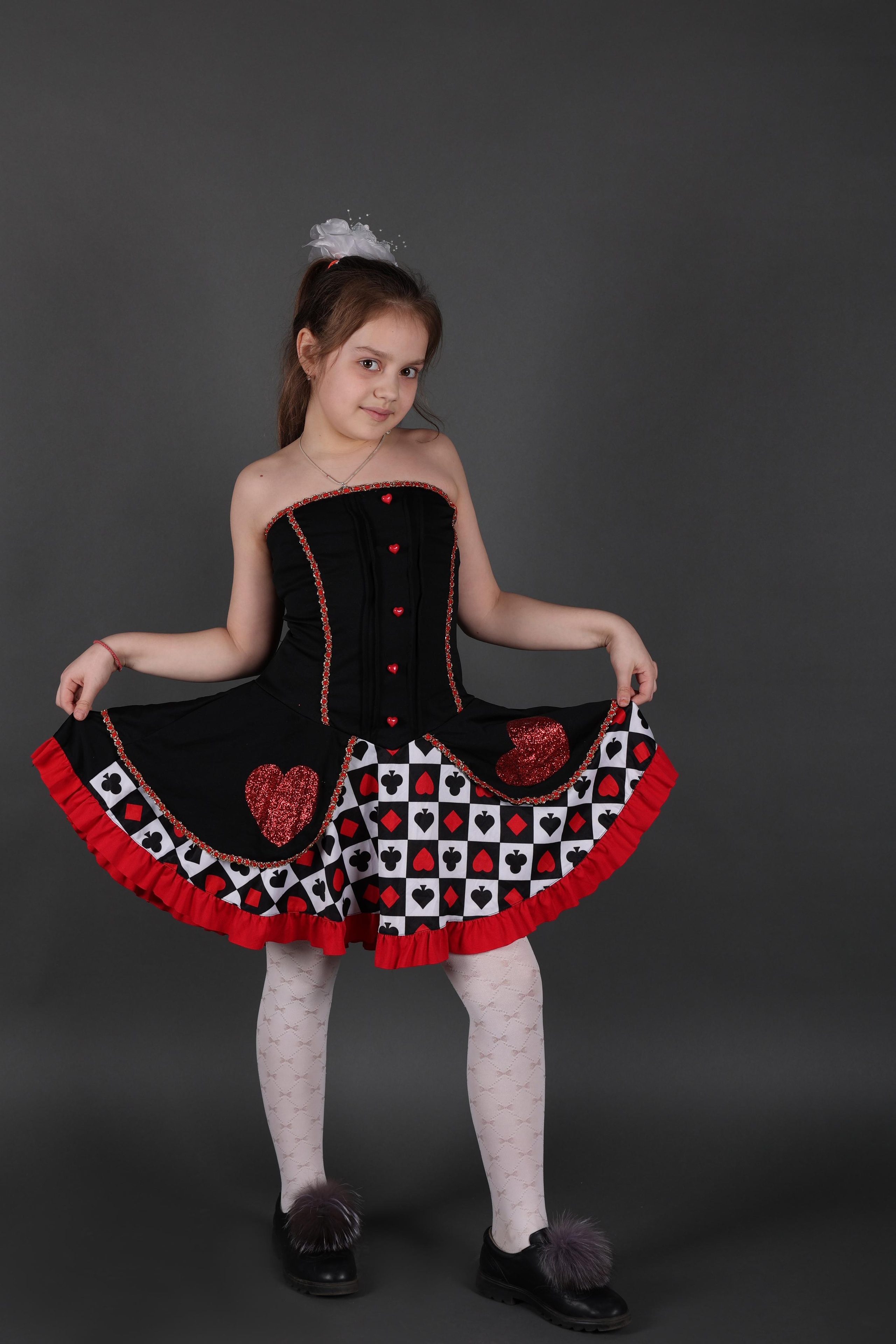 Карнавальные костюмы, вечерние и свадебные платья аренда посуточно, прокат в Жуковском. Одежда для фотосессий, аксессуары. Фотограф для маркетплейсов, фотоуслуги в Жуковском Татьяна Марсуверских