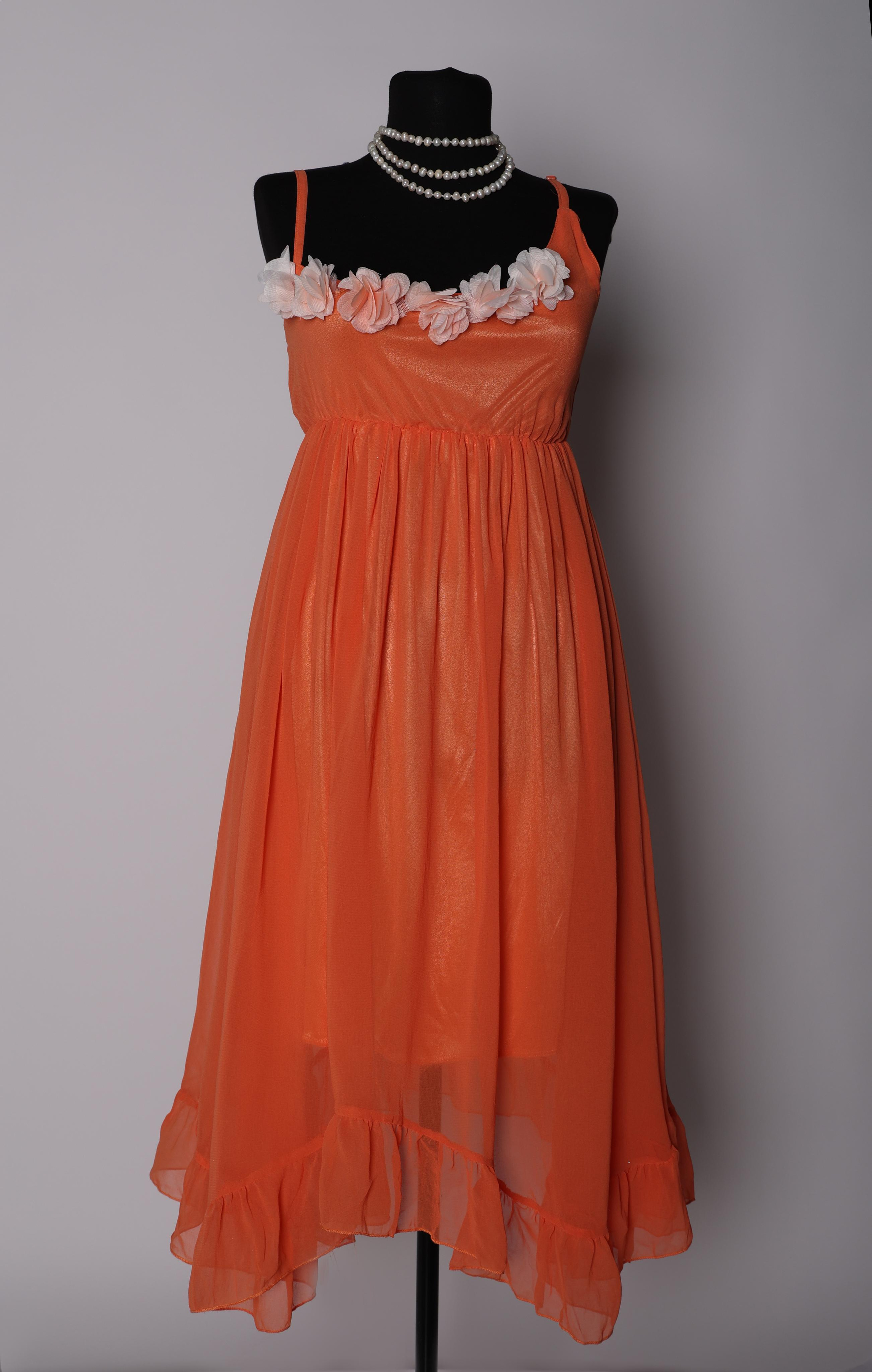 Карнавальные костюмы, вечерние и свадебные платья аренда посуточно, прокат в Жуковском. Фотограф для маркетплейсов, фотоуслуги в Жуковском Татьяна Марсуверских