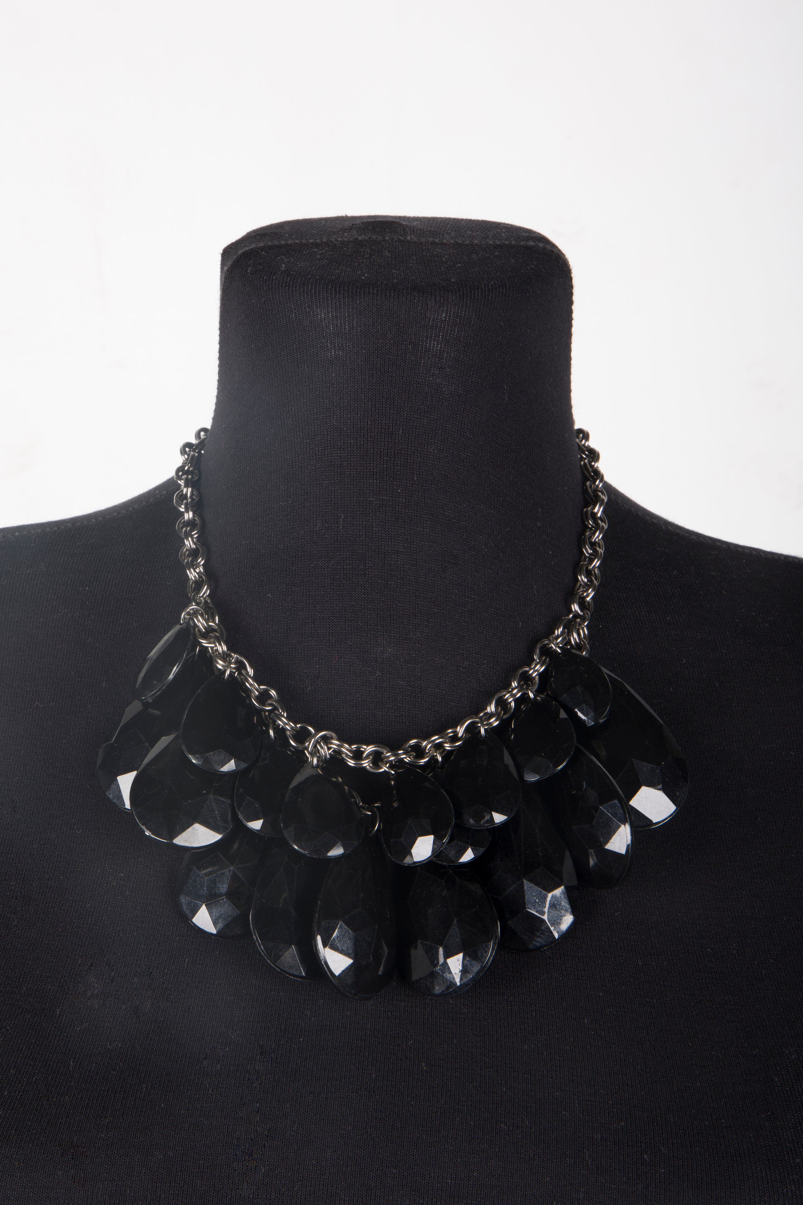 Карнавальные костюмы, вечерние и свадебные платья аренда посуточно, прокат в Жуковском. Одежда для фотосессий, аксессуары. Фотограф для маркетплейсов, фотоуслуги в Жуковском Татьяна Марсуверских