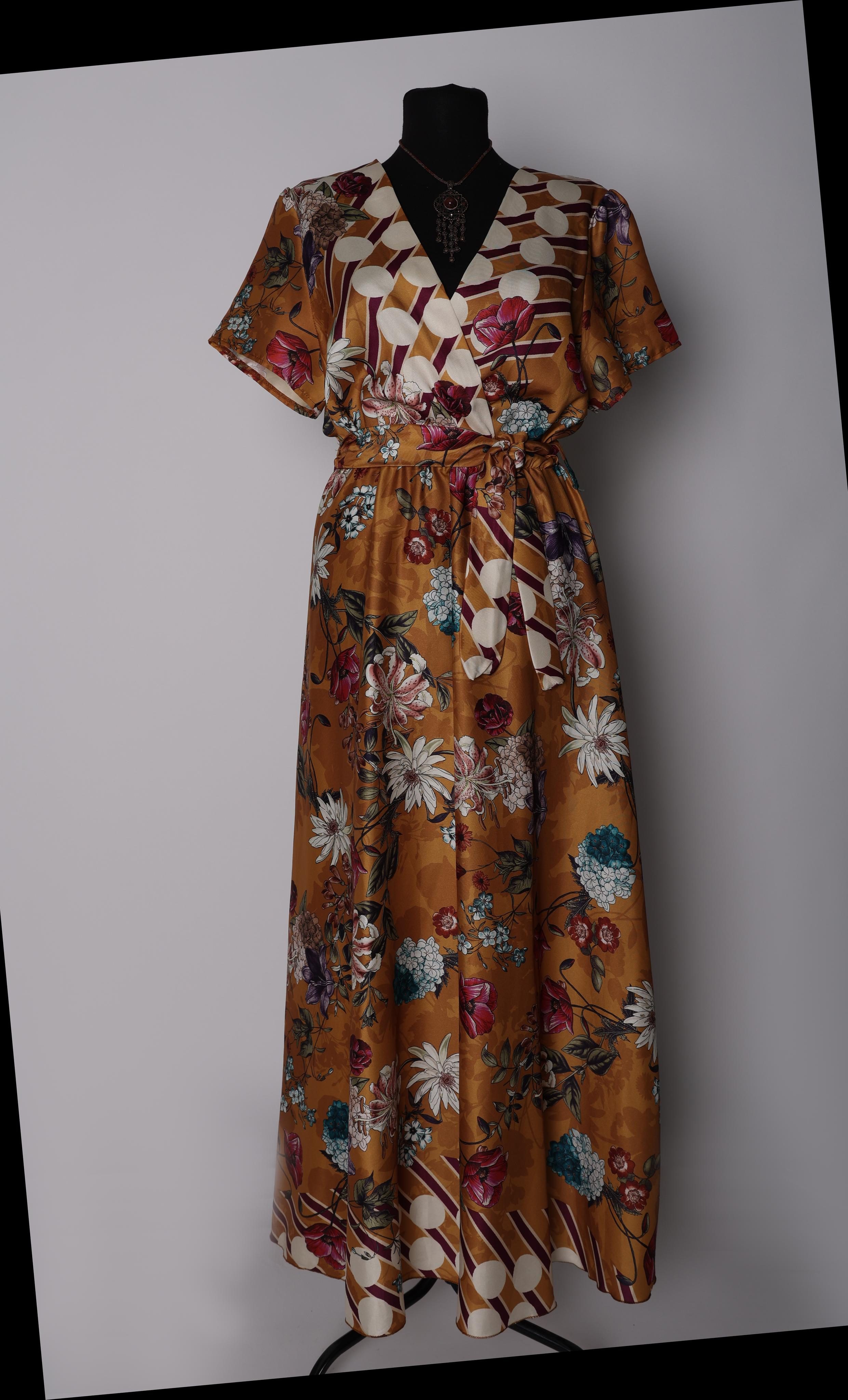 Карнавальные костюмы, вечерние и свадебные платья аренда посуточно, прокат в Жуковском. Фотограф для маркетплейсов, фотоуслуги в Жуковском Татьяна Марсуверских