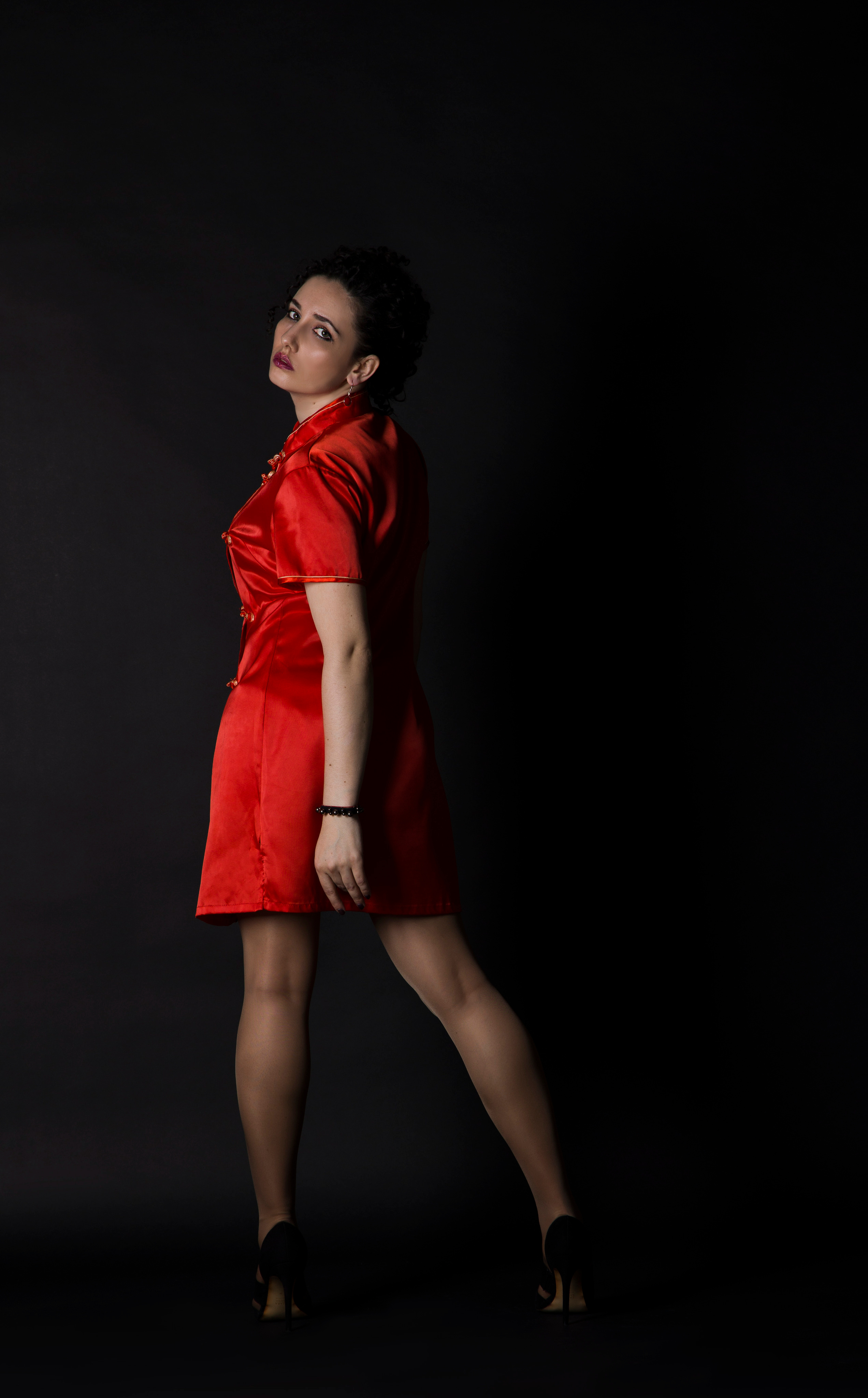 Карнавальные костюмы, вечерние и свадебные платья аренда посуточно, прокат в Жуковском. Фотограф для маркетплейсов, фотоуслуги в Жуковском Татьяна Марсуверских