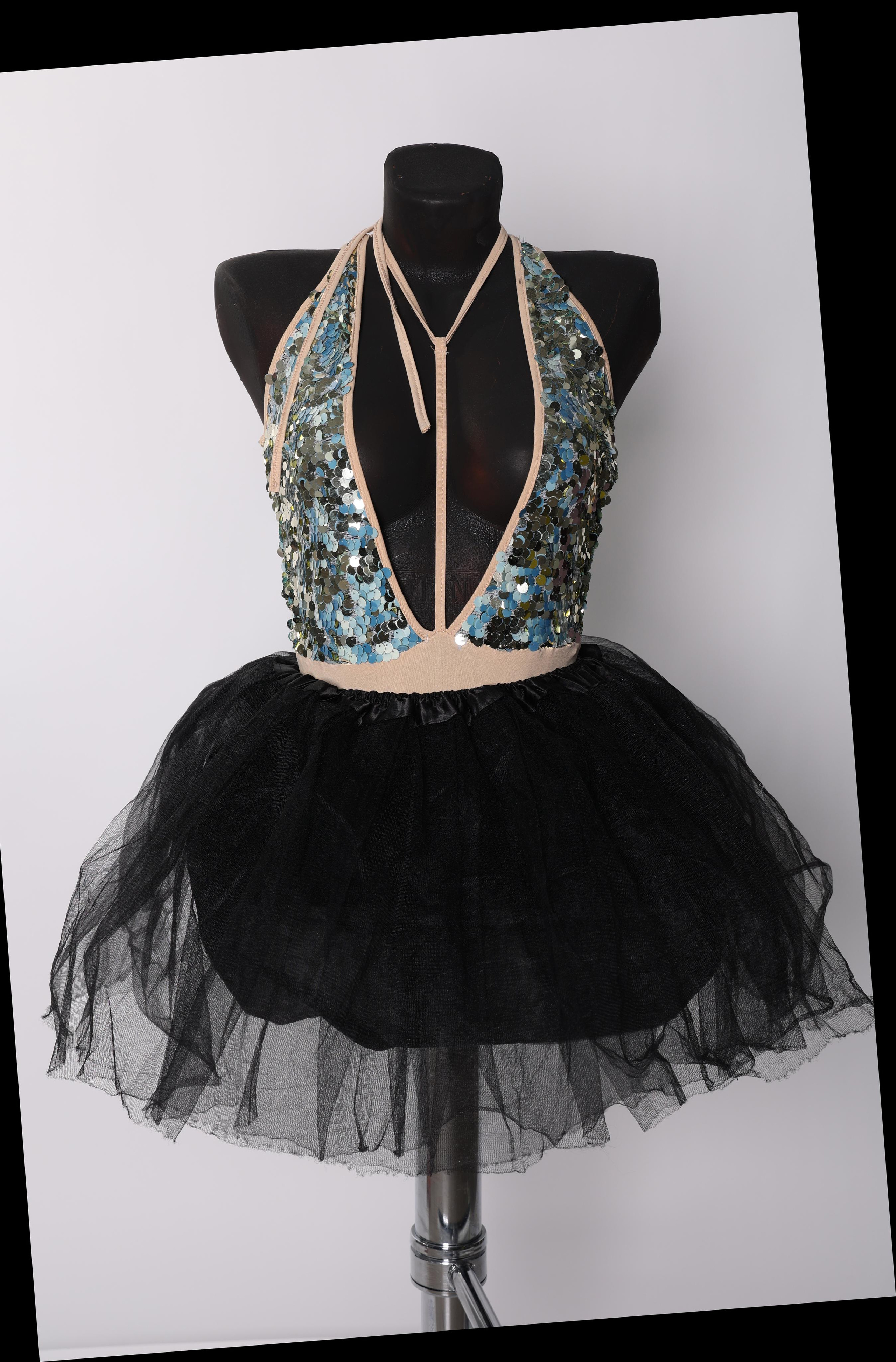 Карнавальные костюмы, вечерние и свадебные платья аренда посуточно, прокат в Жуковском. Фотограф для маркетплейсов, фотоуслуги в Жуковском Татьяна Марсуверских