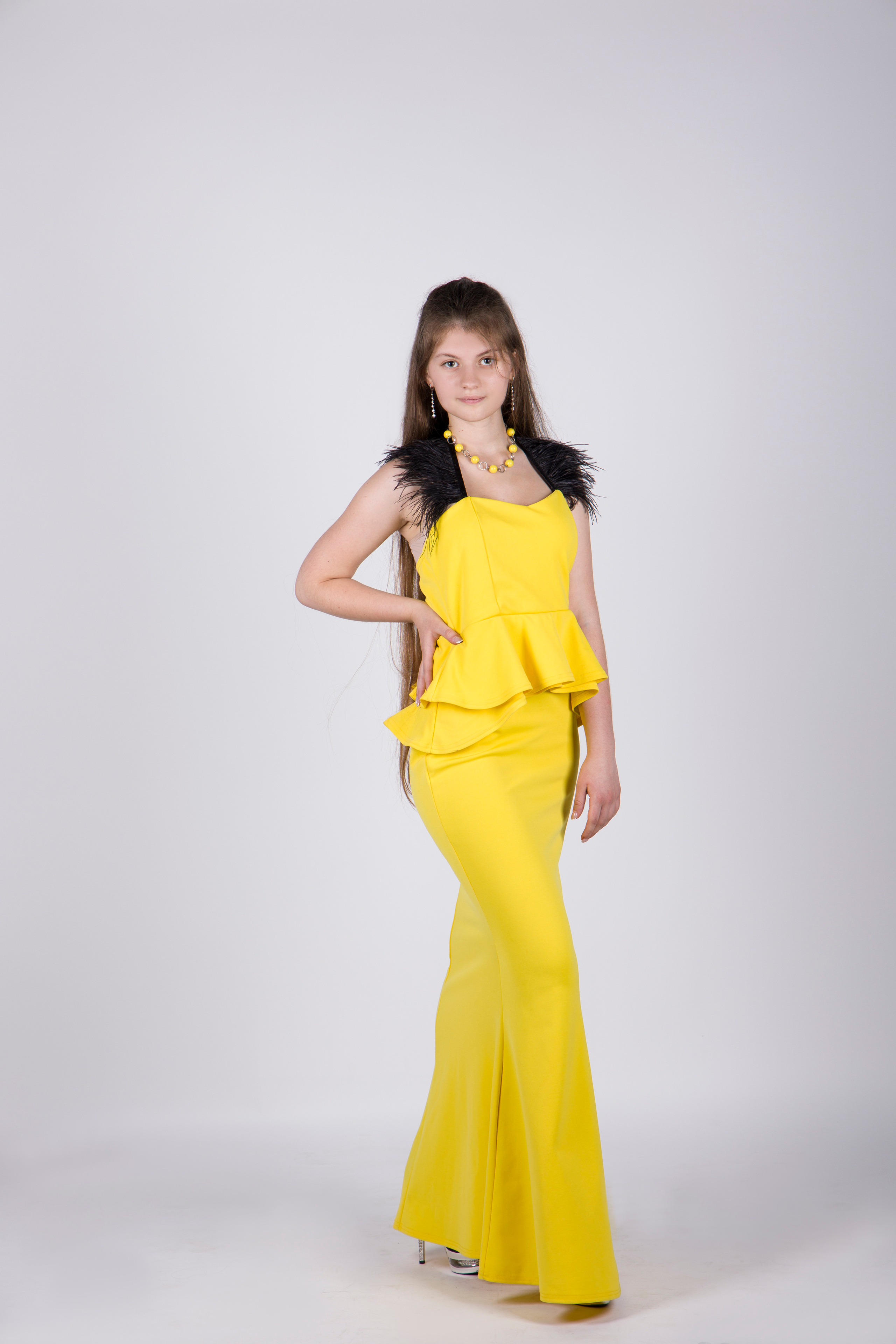 Карнавальные костюмы, вечерние и свадебные платья аренда посуточно, прокат в Жуковском. Фотограф для маркетплейсов, фотоуслуги в Жуковском Татьяна Марсуверских