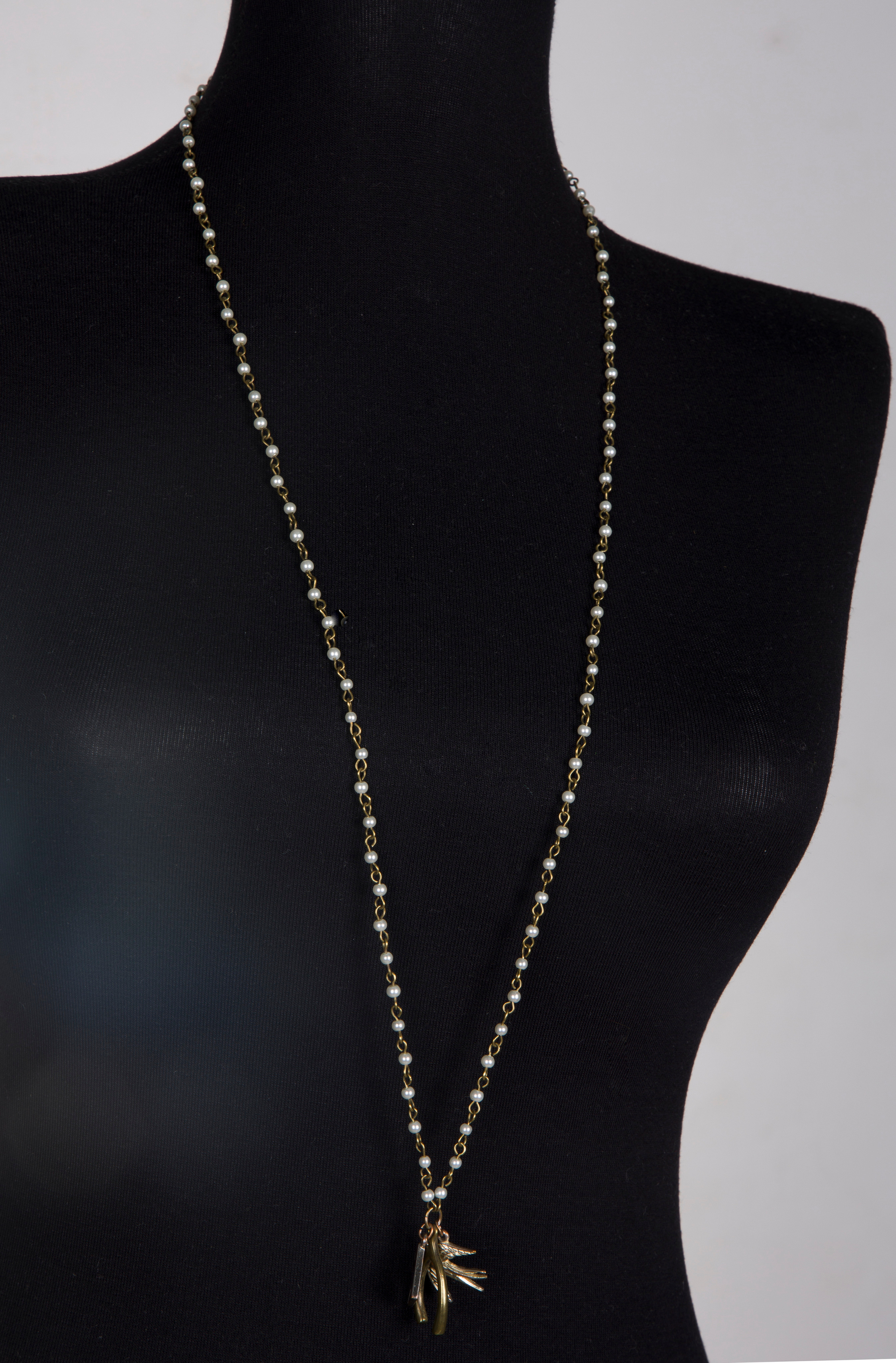 Карнавальные костюмы, вечерние и свадебные платья аренда посуточно, прокат в Жуковском. Одежда для фотосессий, аксессуары. Фотограф для маркетплейсов, фотоуслуги в Жуковском Татьяна Марсуверских