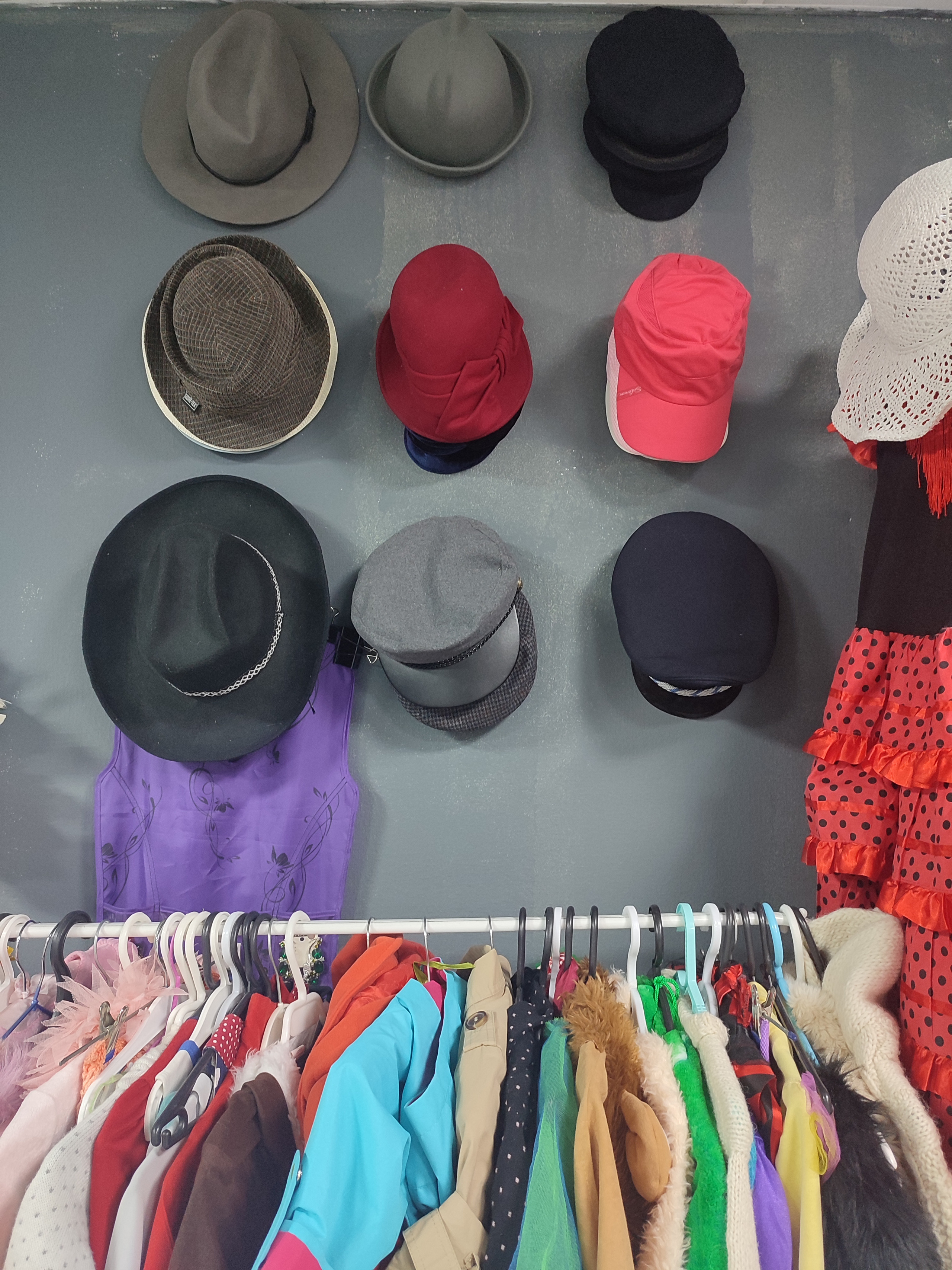 Карнавальные костюмы, вечерние и свадебные платья аренда посуточно, прокат в Жуковском. Одежда для фотосессий, аксессуары. Фотограф для маркетплейсов, фотоуслуги в Жуковском Татьяна Марсуверских