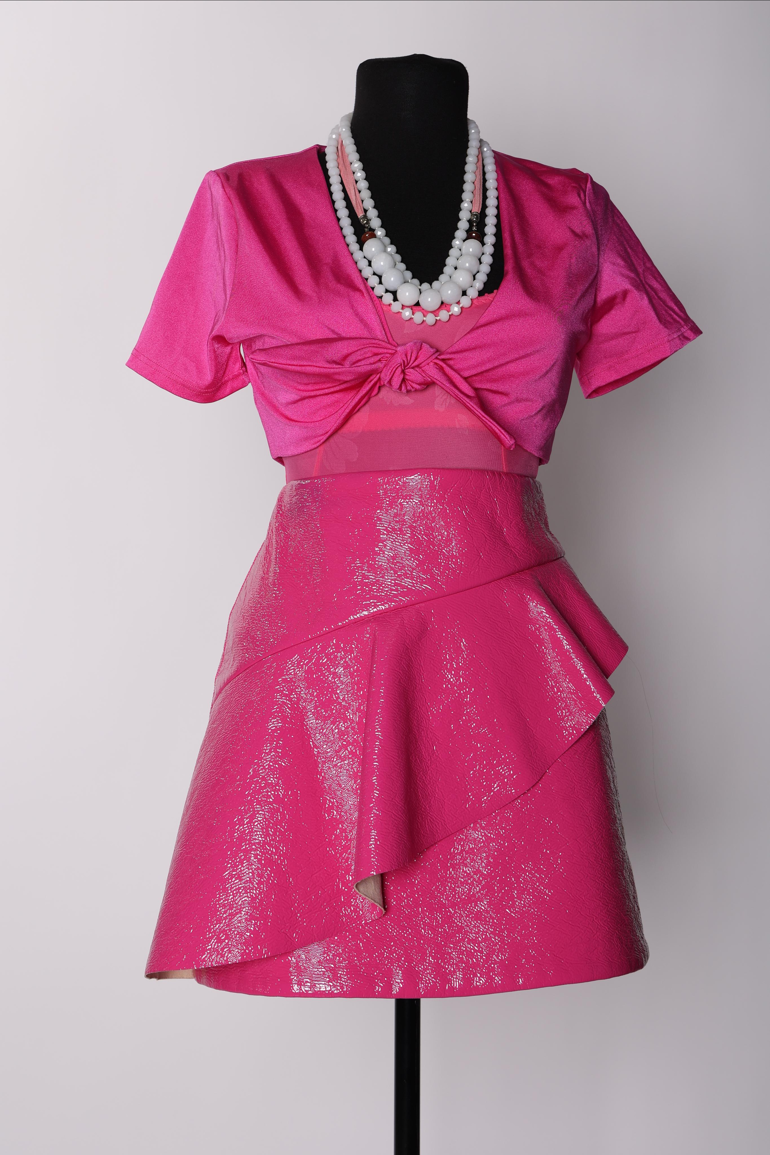 Фотограф Татьяна Марсуверских, участник и многократный призёр всероссийских и  международных конкурсов. Фотограф Жуковский, фотоуслуги в жуковском , Фотосессии, студийная съёмка, студийный портрет, студийный фотограф, детский фотограф, уличная фотопрогулка, репортажная съёмка, съёмки для маркетплейс, свадебный фотограф, свадебная фотосессия, церковная съёмка, церковный фотограф, съёмка  крещения, фотограф на крестины, съёмка венчания, фотосессия беременности , фотограф на выписку из род. дома, фотограф в школу, фотограф в детский сад, арт фотограф, предметная съёмка, предметный фотограф, фотограф на день рождения, фотограф на детский праздник, осенняя фотосессия, деловая фотосессия, портфолио, бьюти фотограф, фотограф автотранспорта, съёмка недвижимости, пейзажная съёмка, коммерческий фотограф, новогодняя фотосессия, эмоциональный портрет, фуд фотограф, фотограф анималист, уличный фотограф, домашняя фотосессия, косплей, модели, ню, пейзажный фотограф, фотосъёмка архитектуры, ретушь, обработка фотографий, фотосъёмка новорожденных Фотограф Татьяна Марсуверских  прокат карнавальных костюмов в Жуковском, крылья, аренда костюмов, вечерние платья, реквизит для съёмок, одежда, наряды для фотосессий посуточно