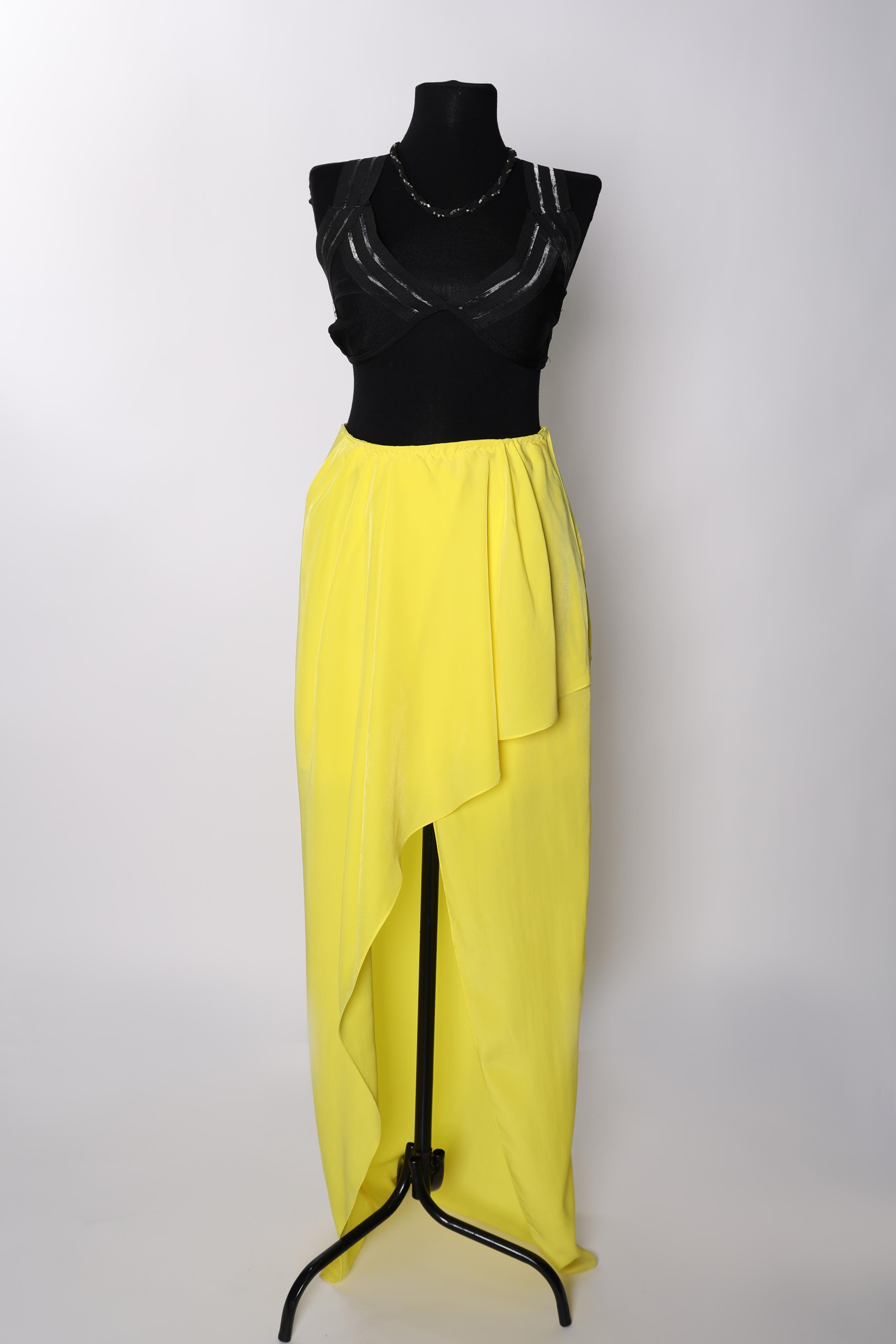 Карнавальные костюмы, вечерние и свадебные платья, юбки, прокат в Жуковском. Фотограф для маркетплейсов, фотоуслуги в Жуковском Татьяна Марсуверских