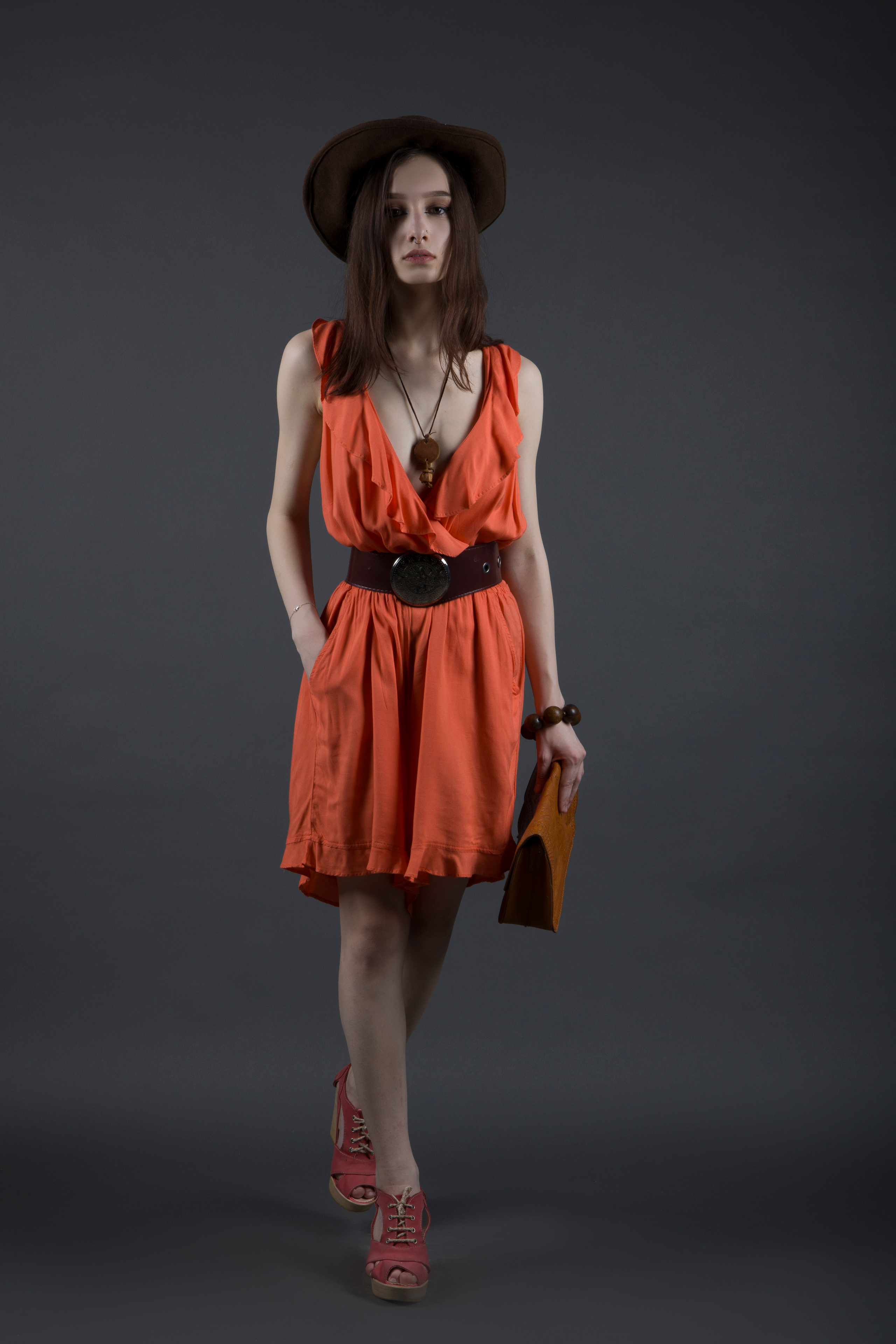 Модели для съёмок товаров на маркетплейсах. Фотограф Татьяна Марсуверских Жуковский. Фотограф для маркетплейсов, фотоуслуги в Жуковском Татьяна Марсуверских