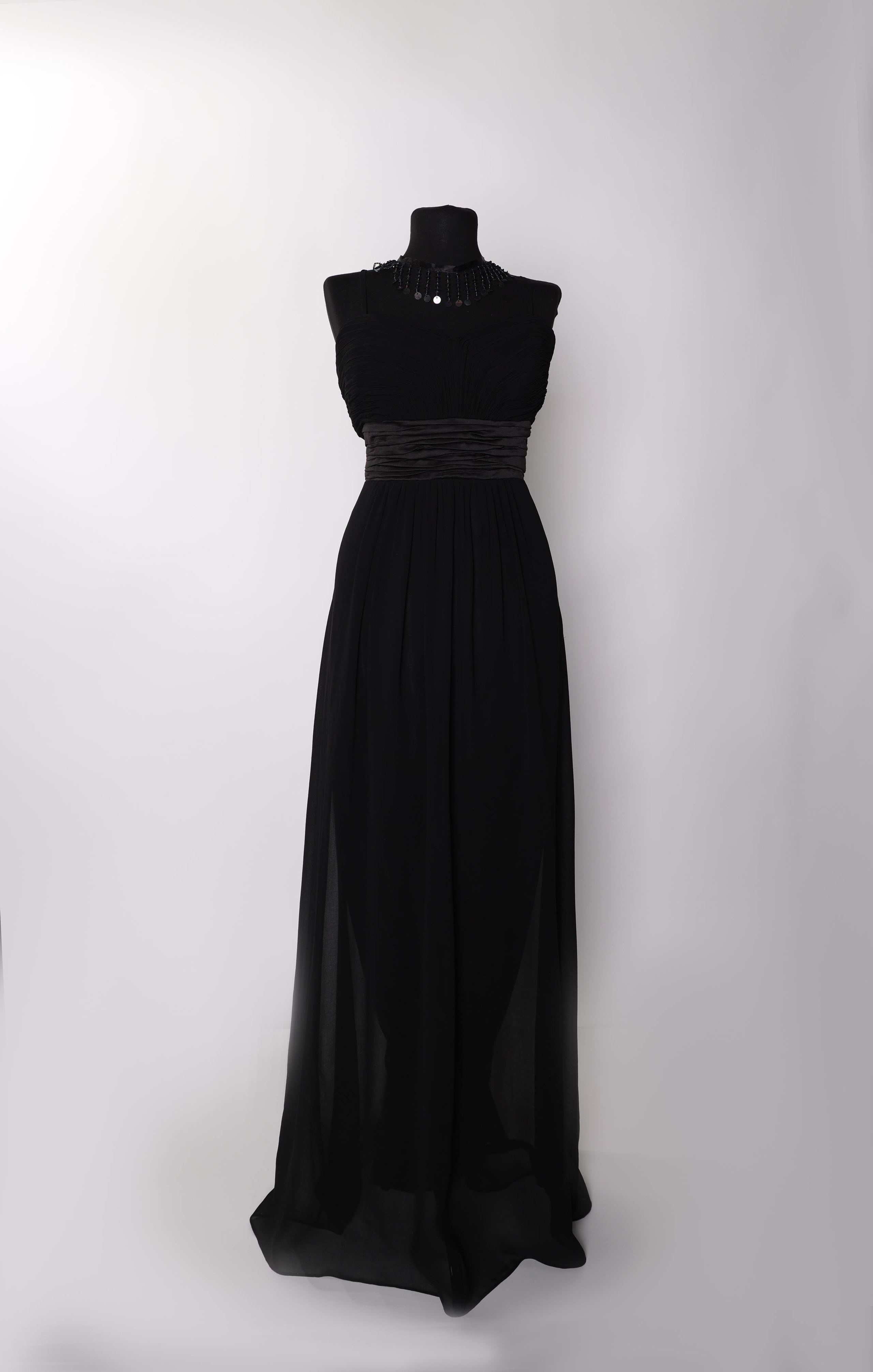 Карнавальные костюмы, вечерние и свадебные платья аренда посуточно, прокат в Жуковском. Фотограф для маркетплейсов, фотоуслуги в Жуковском Татьяна Марсуверских