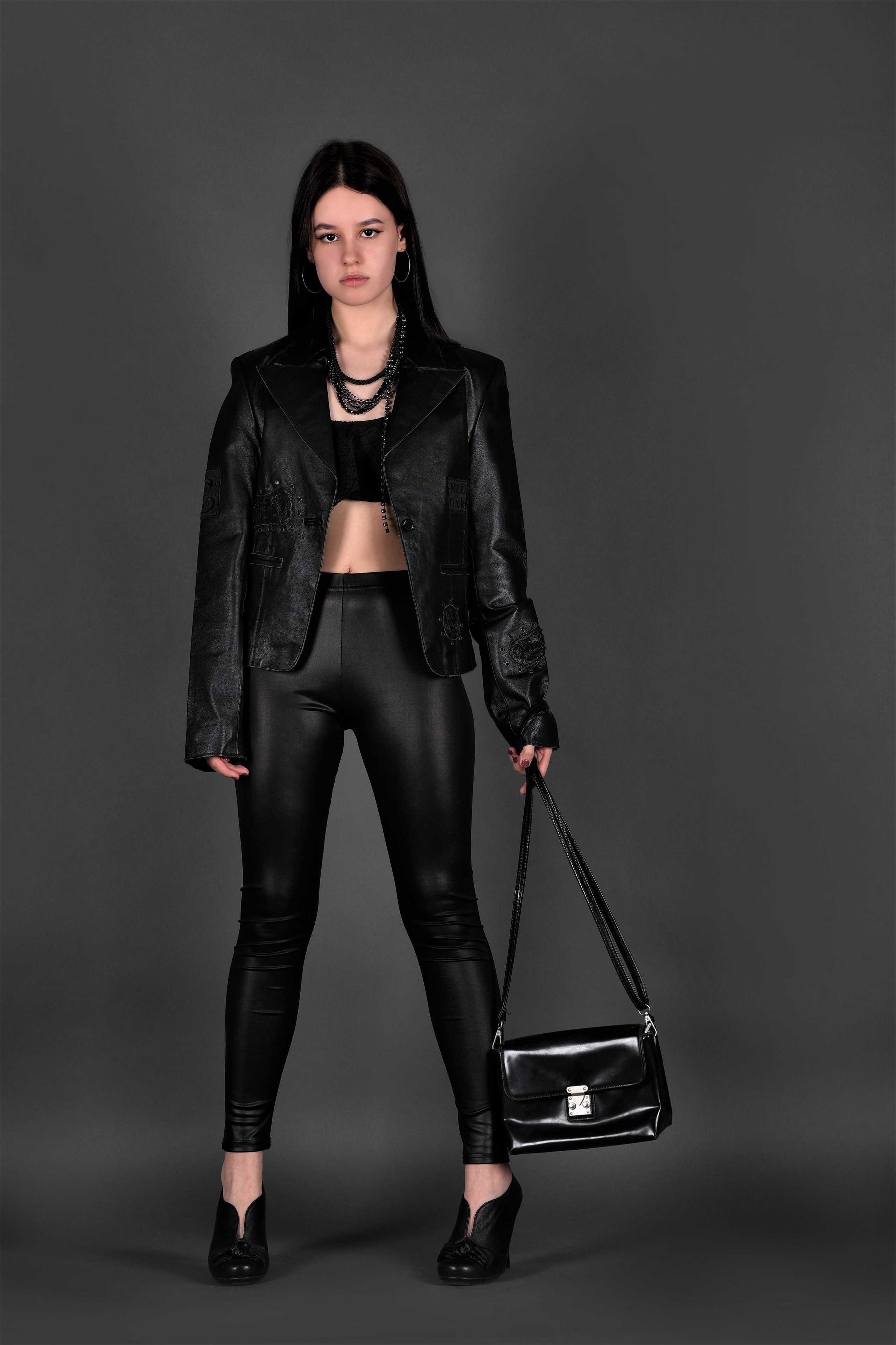 Карнавальные костюмы, вечерние и свадебные платья аренда посуточно, прокат в Жуковском. Одежда для фотосессий, аксессуары. Фотограф для маркетплейсов, фотоуслуги в Жуковском Татьяна Марсуверских