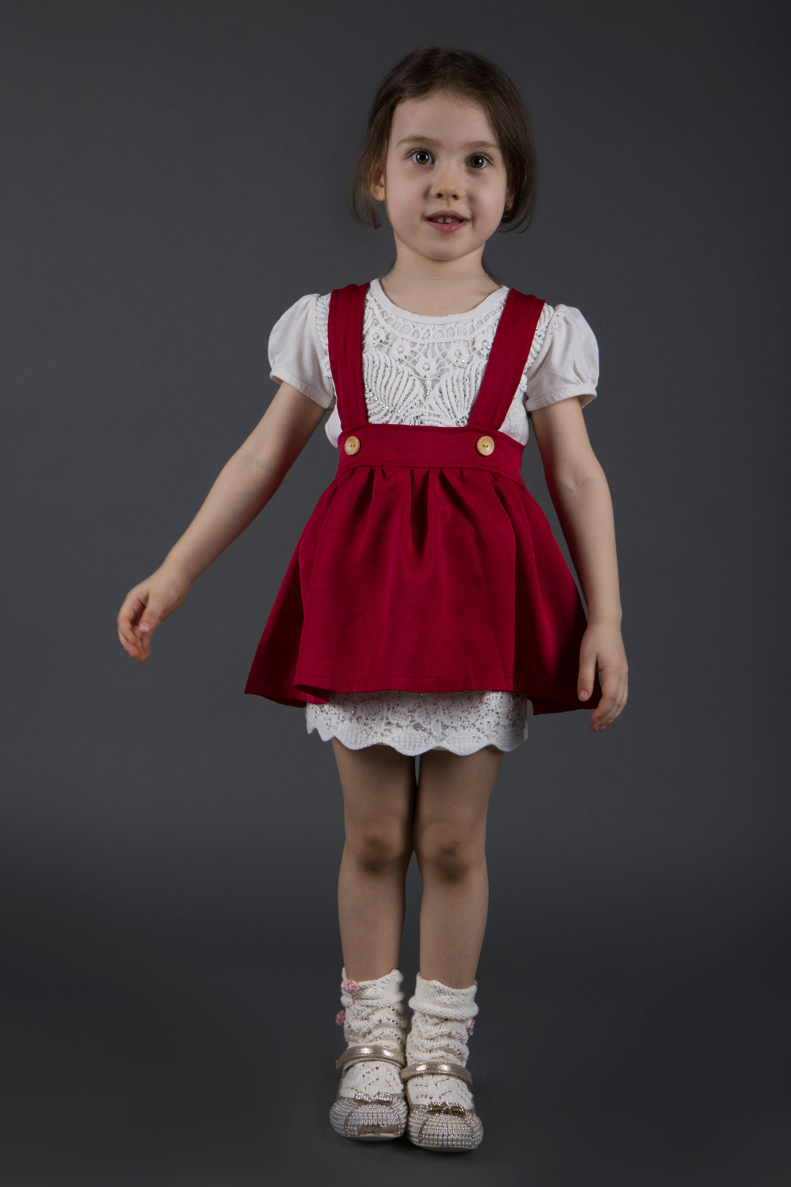 Карнавальные костюмы, вечерние и свадебные платья аренда посуточно, прокат в Жуковском. Одежда для фотосессий, аксессуары. Фотограф для маркетплейсов, фотоуслуги в Жуковском Татьяна Марсуверских