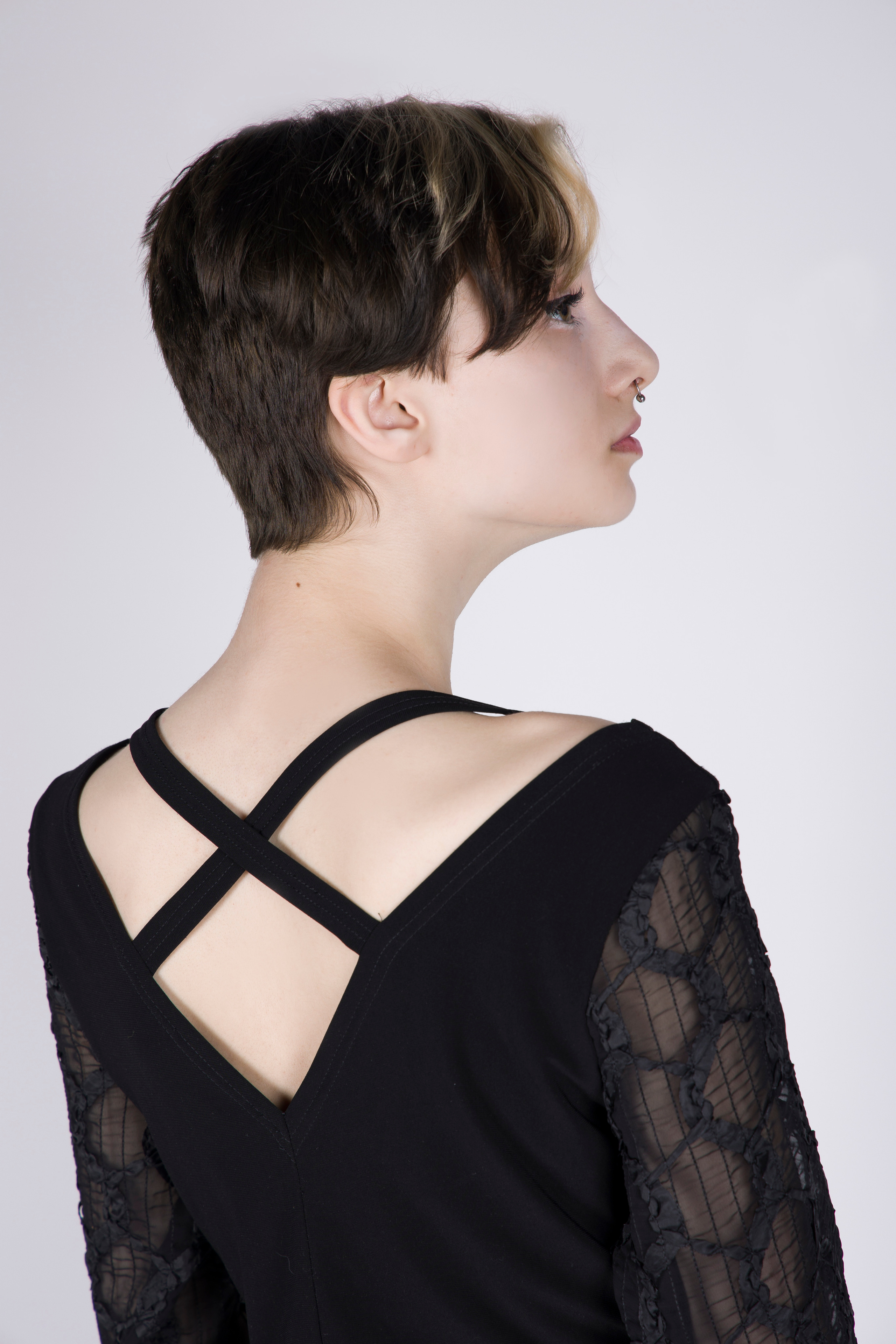 Карнавальные костюмы, вечерние и свадебные платья аренда посуточно, прокат в Жуковском. Фотограф для маркетплейсов, фотоуслуги в Жуковском Татьяна Марсуверских