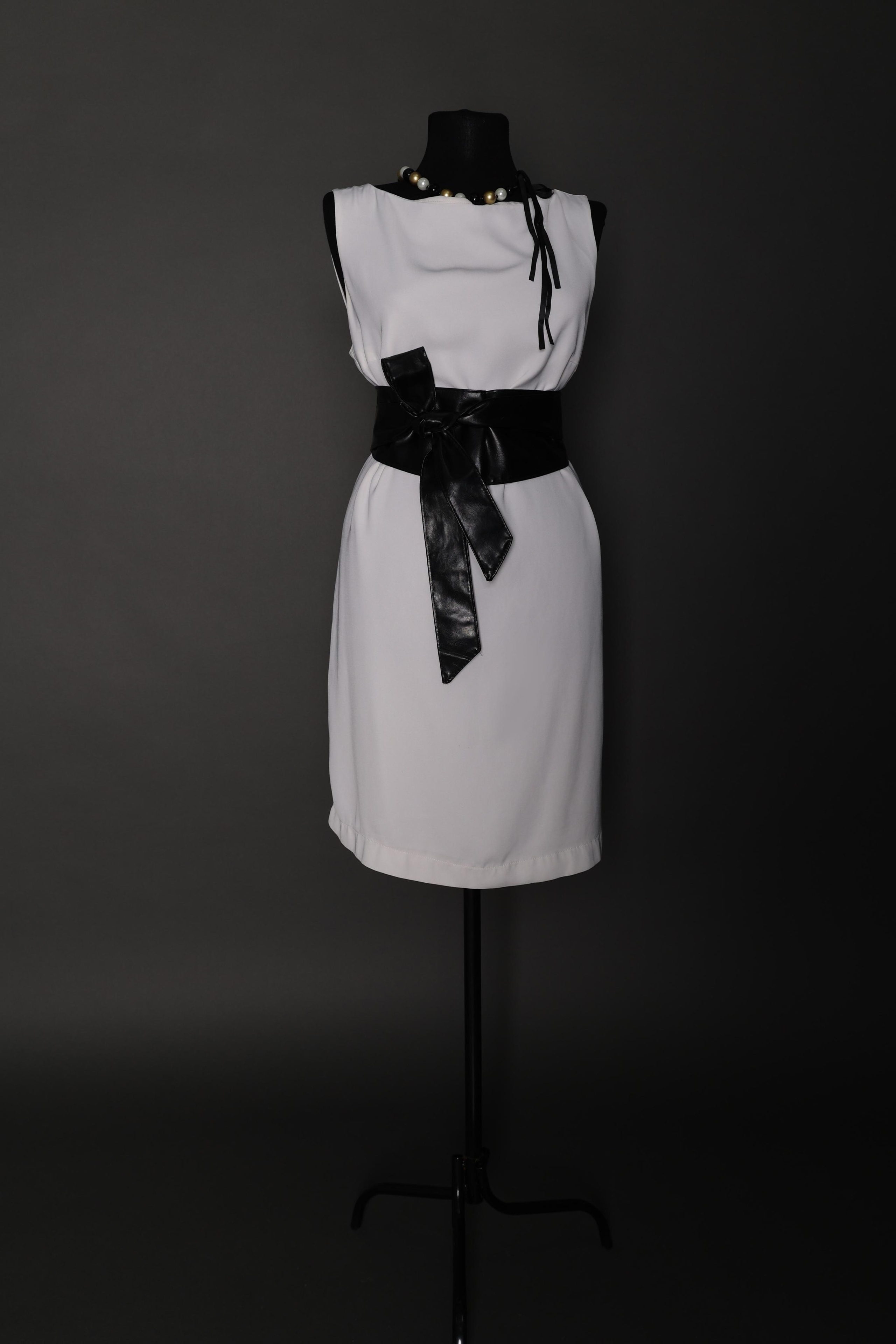 Карнавальные костюмы, вечерние и свадебные платья аренда посуточно, прокат в Жуковском. Фотограф для маркетплейсов, фотоуслуги в Жуковском Татьяна Марсуверских