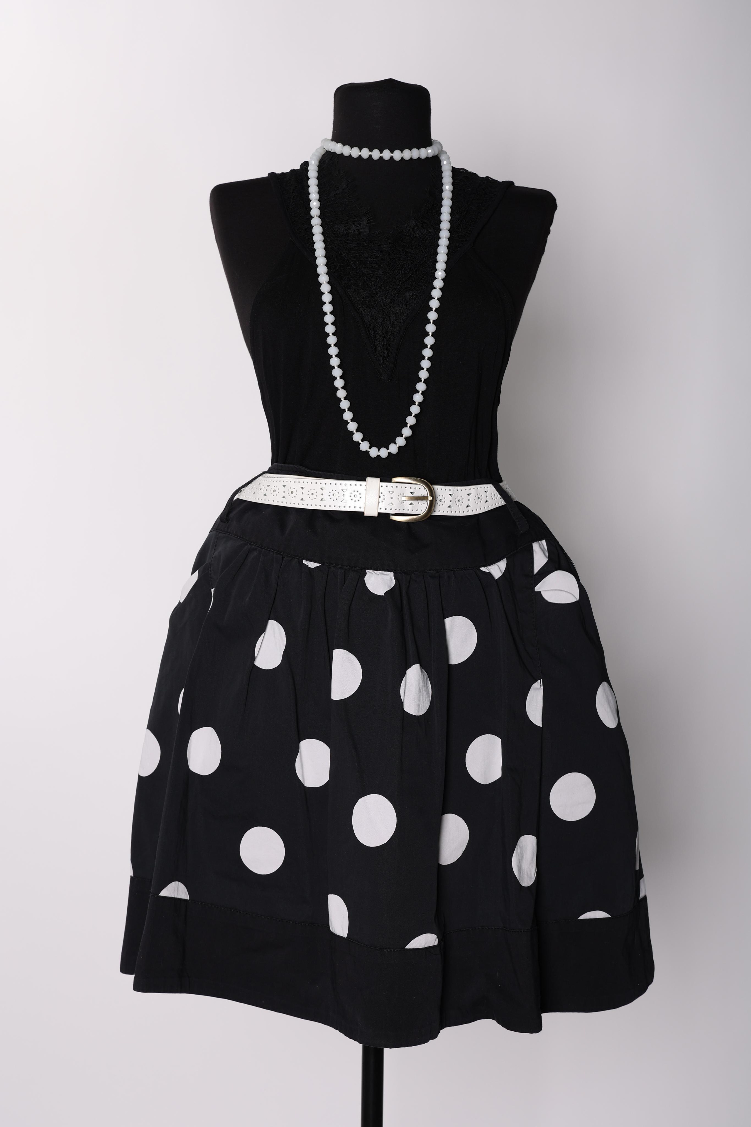 Карнавальные костюмы, вечерние и свадебные платья, юбки, прокат в Жуковском. Фотограф для маркетплейсов, фотоуслуги в Жуковском Татьяна Марсуверских