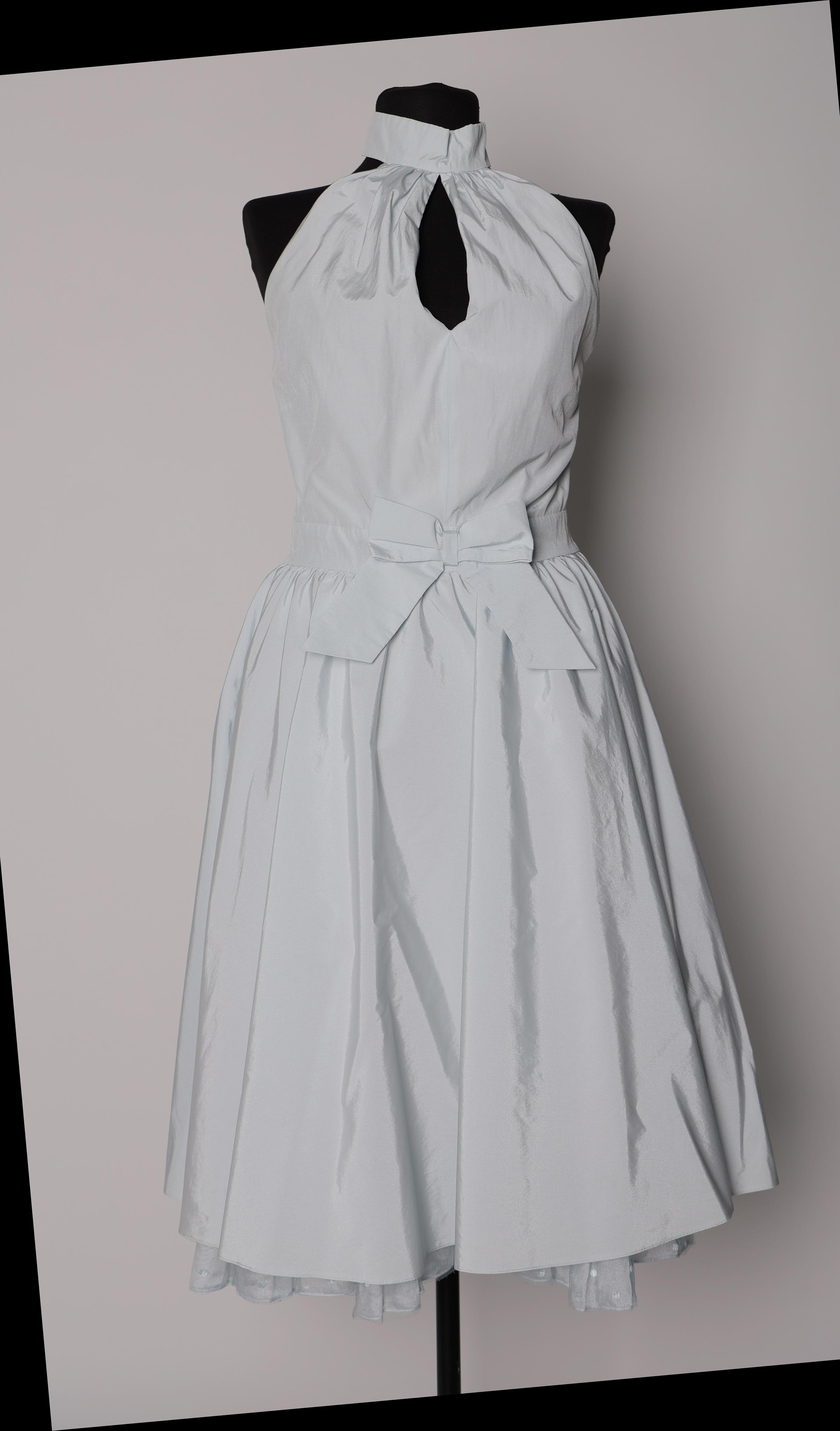 Карнавальные костюмы, вечерние и свадебные платья аренда посуточно, прокат в Жуковском. Фотограф для маркетплейсов, фотоуслуги в Жуковском Татьяна Марсуверских