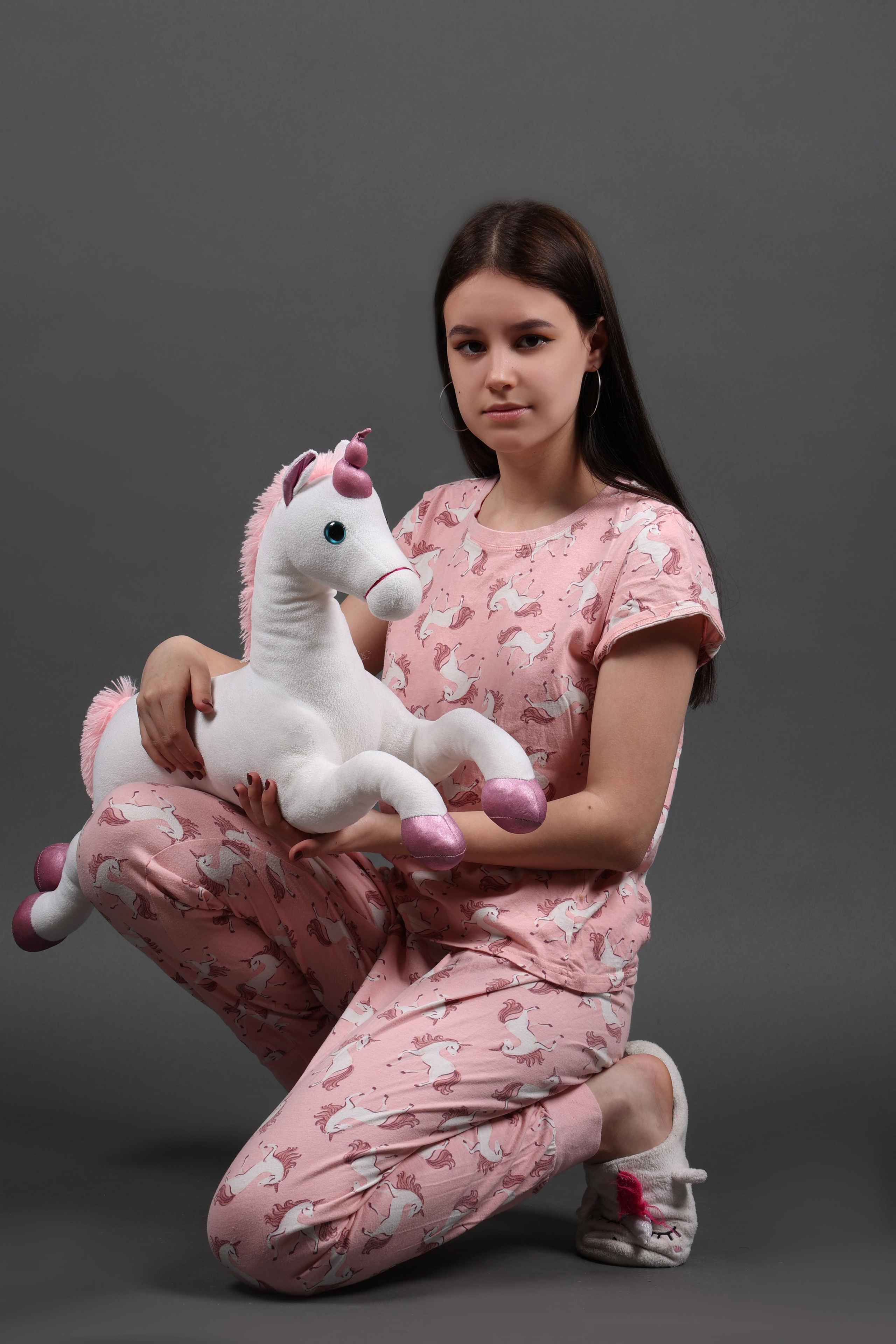 Карнавальные костюмы, вечерние и свадебные платья аренда посуточно, прокат в Жуковском. Фэмили лук, парные костюмы для фотосессий. Фотограф для маркетплейсов, фотоуслуги в Жуковском Татьяна Марсуверских