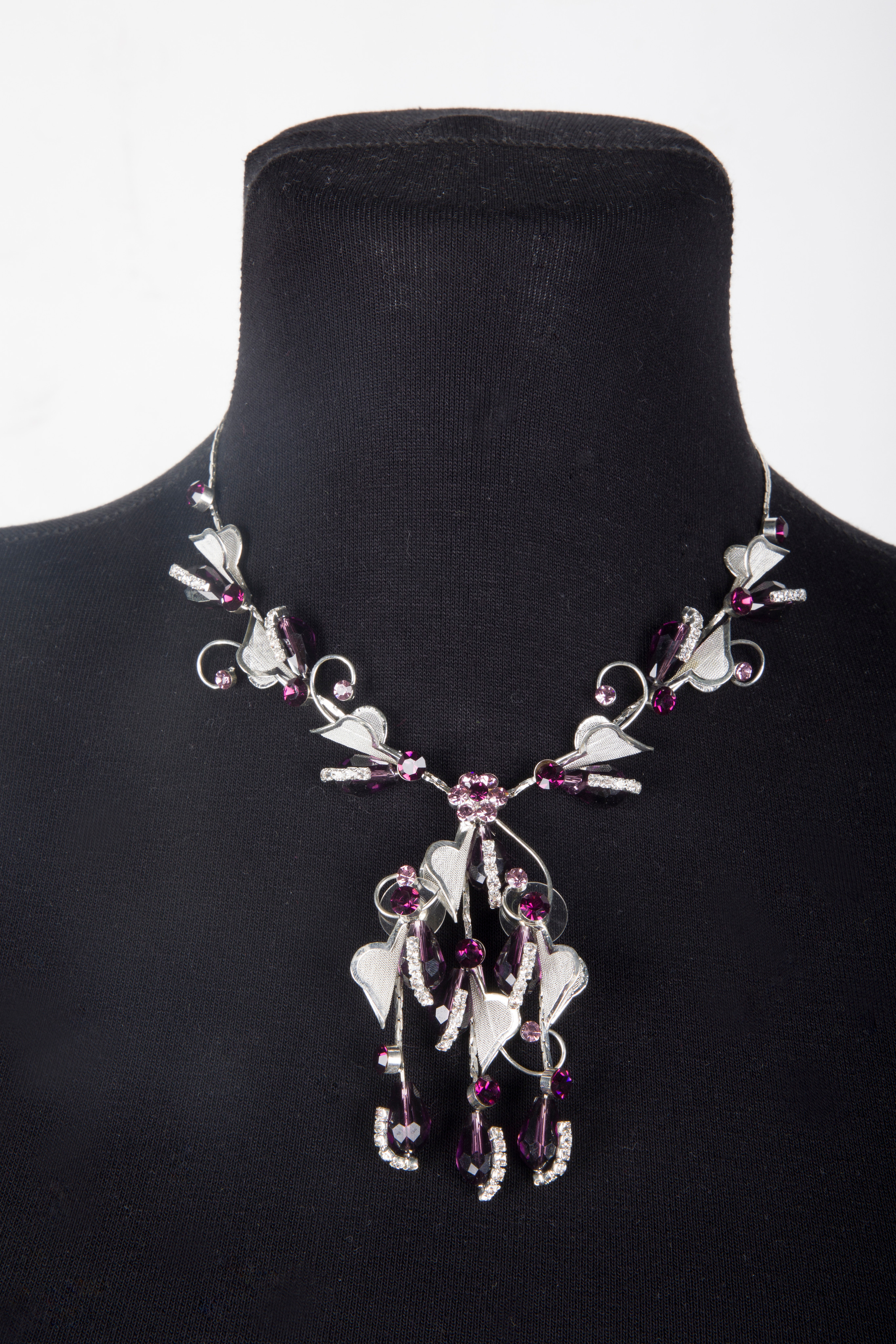 Карнавальные костюмы, вечерние и свадебные платья аренда посуточно, прокат в Жуковском. Одежда для фотосессий, аксессуары. Фотограф для маркетплейсов, фотоуслуги в Жуковском Татьяна Марсуверских