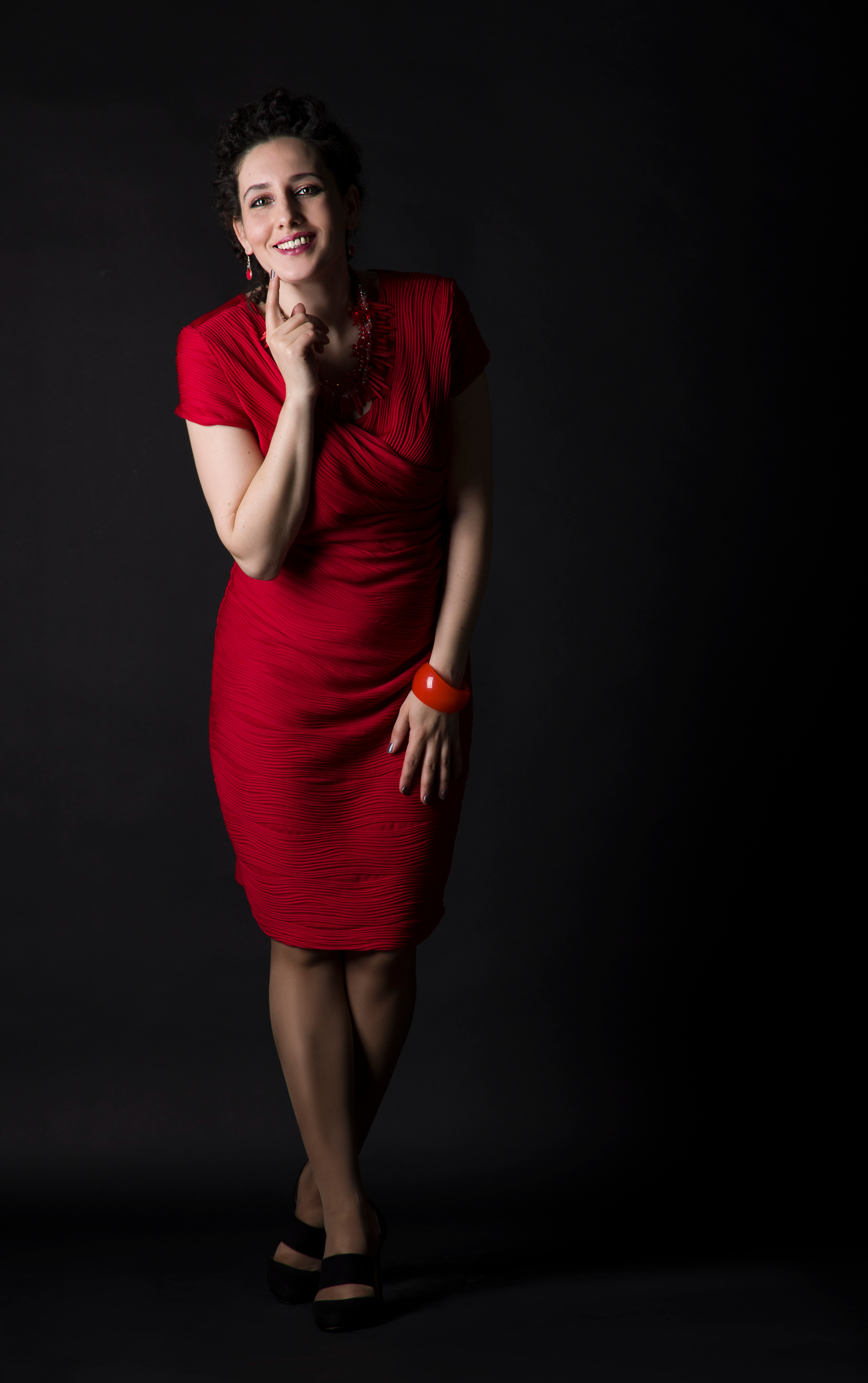 Карнавальные костюмы, вечерние и свадебные платья аренда посуточно, прокат в Жуковском. Фотограф для маркетплейсов, фотоуслуги в Жуковском Татьяна Марсуверских