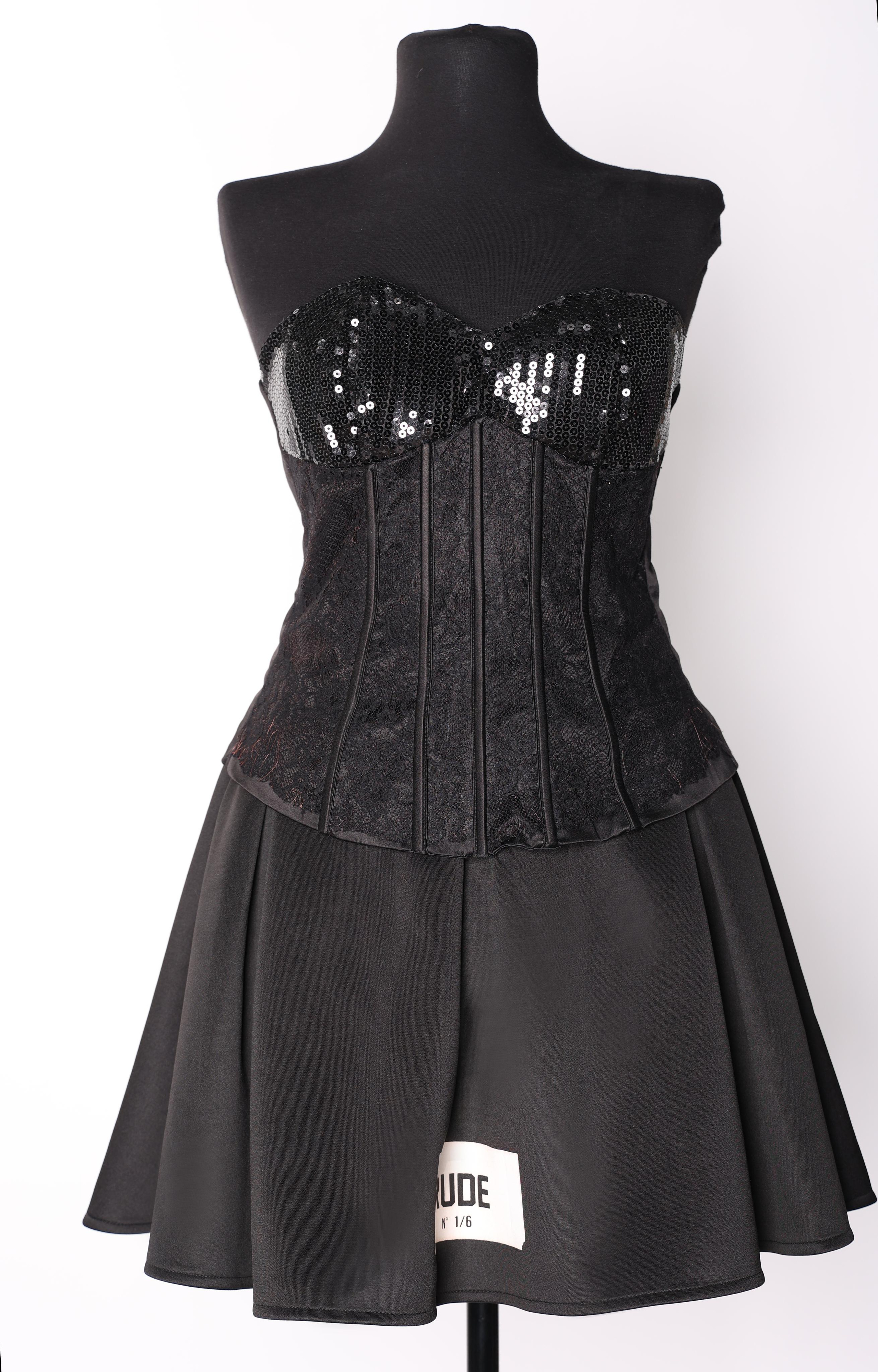 Карнавальные костюмы, вечерние и свадебные платья аренда посуточно, прокат в Жуковском. Фотограф для маркетплейсов, фотоуслуги в Жуковском Татьяна Марсуверских