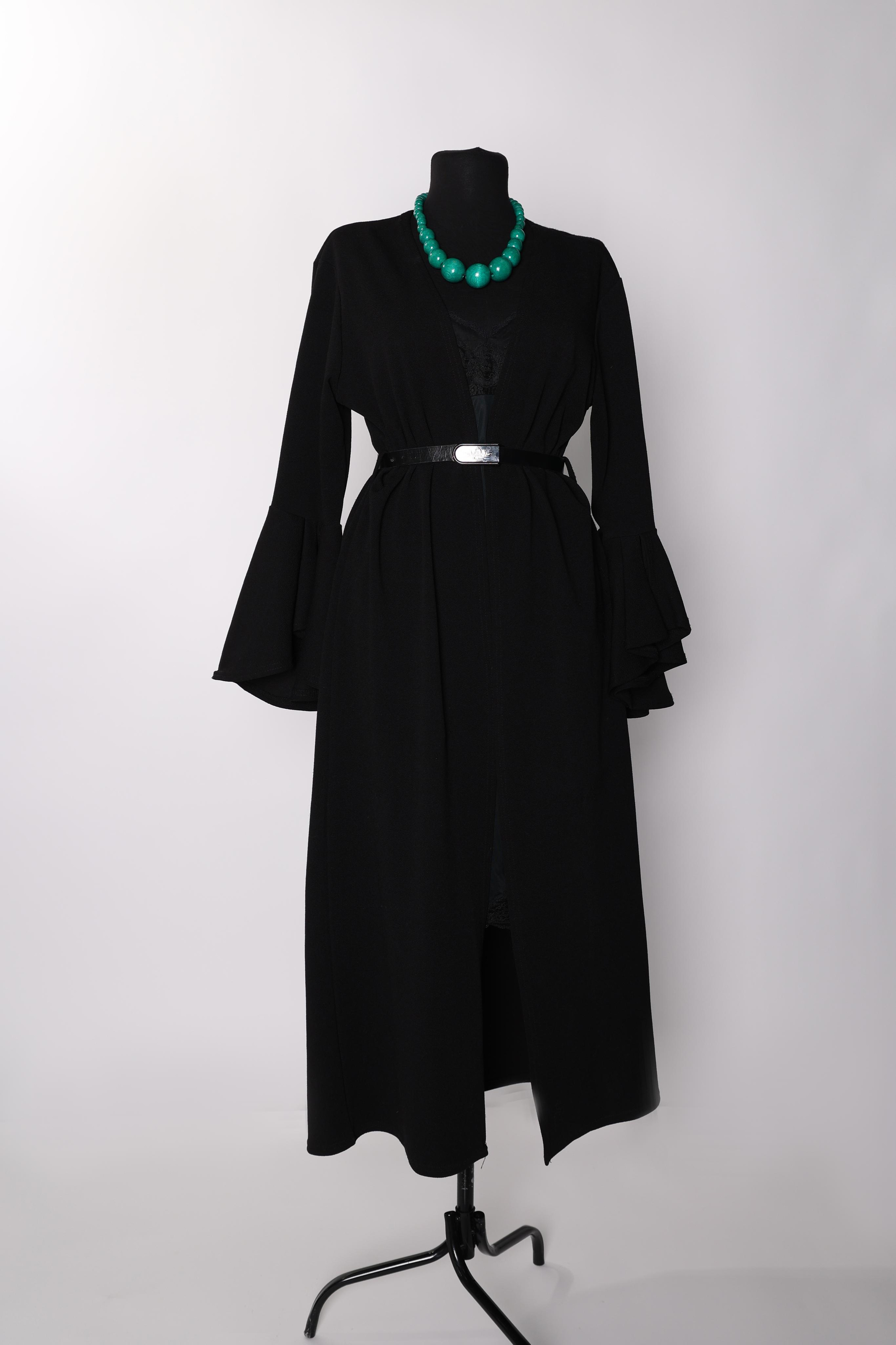 Карнавальные костюмы, вечерние и свадебные платья аренда посуточно, прокат в Жуковском. Фотограф для маркетплейсов, фотоуслуги в Жуковском Татьяна Марсуверских