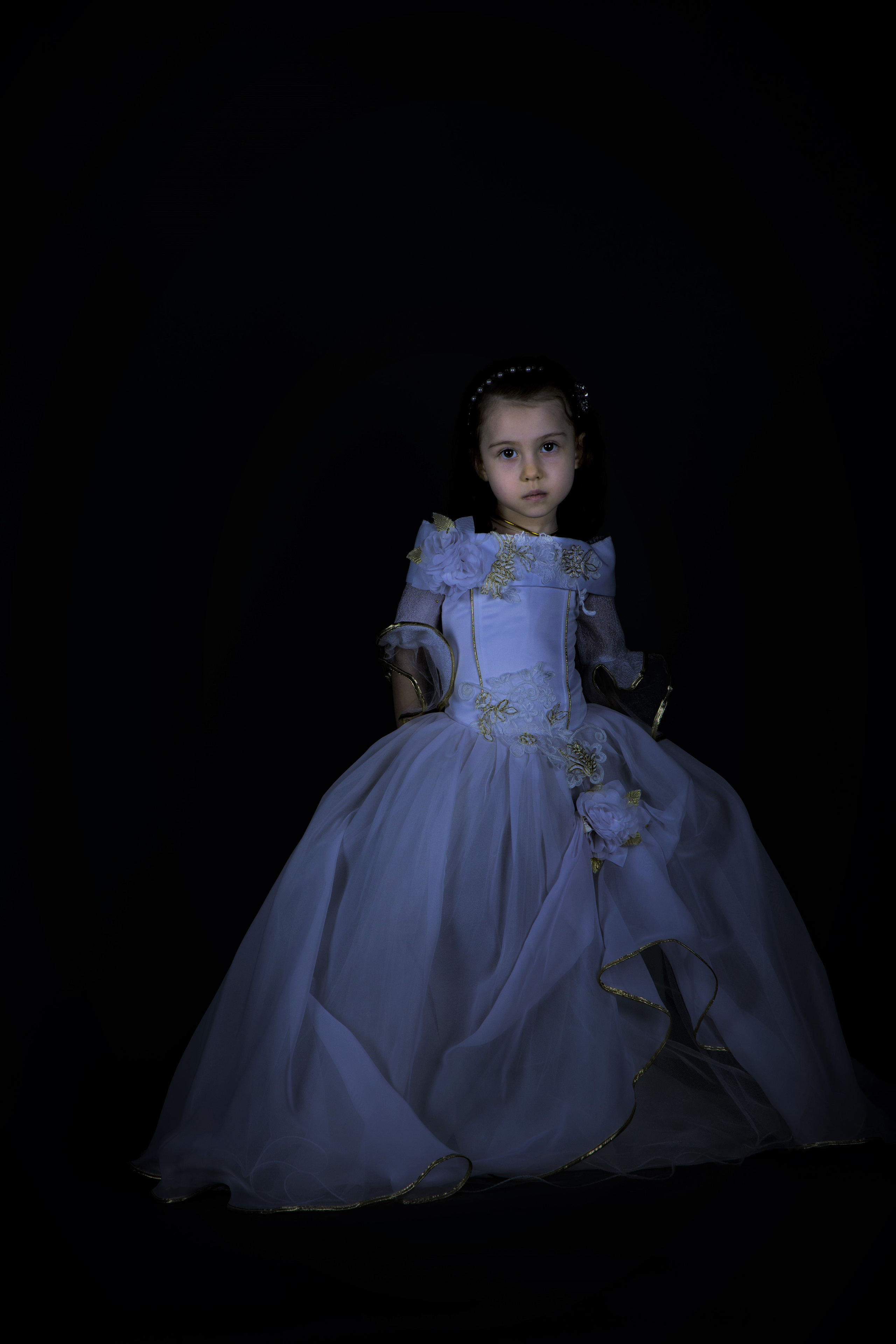 Фотограф Татьяна Марсуверских, участник и многократный призёр всероссийских и  международных конкурсов. Фотограф Жуковский, фотоуслуги в жуковском , Фотосессии, студийная съёмка, студийный портрет, студийный фотограф, детский фотограф, уличная фотопрогулка, репортажная съёмка, съёмки для маркетплейс, свадебный фотограф, свадебная фотосессия, церковная съёмка, церковный фотограф, съёмка  крещения, фотограф на крестины, съёмка венчания, фотосессия беременности , фотограф на выписку из род. дома, фотограф в школу, фотограф в детский сад, арт фотограф, предметная съёмка, предметный фотограф, фотограф на день рождения, фотограф на детский праздник, осенняя фотосессия, деловая фотосессия, портфолио, бьюти фотограф, фотограф автотранспорта, съёмка недвижимости, пейзажная съёмка, коммерческий фотограф, новогодняя фотосессия, эмоциональный портрет, фуд фотограф, фотограф анималист, уличный фотограф, домашняя фотосессия, косплей, модели, ню, пейзажный фотограф, фотосъёмка архитектуры, ретушь, обработка фотографий, фотосъёмка новорожденных Фотограф Татьяна Марсуверских  прокат карнавальных костюмов в Жуковском, крылья, аренда костюмов, вечерние платья, реквизит для съёмок, одежда, наряды для фотосессий посуточно