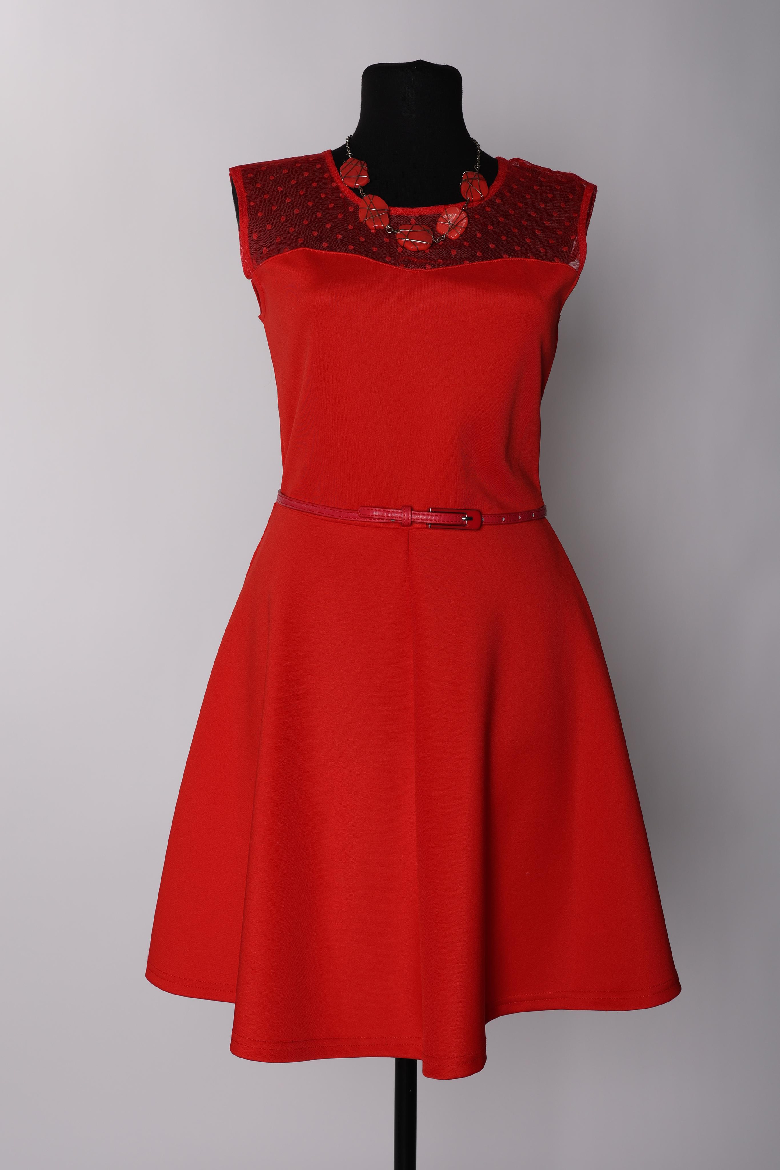 Карнавальные костюмы, вечерние и свадебные платья аренда посуточно, прокат в Жуковском. Фотограф для маркетплейсов, фотоуслуги в Жуковском Татьяна Марсуверских