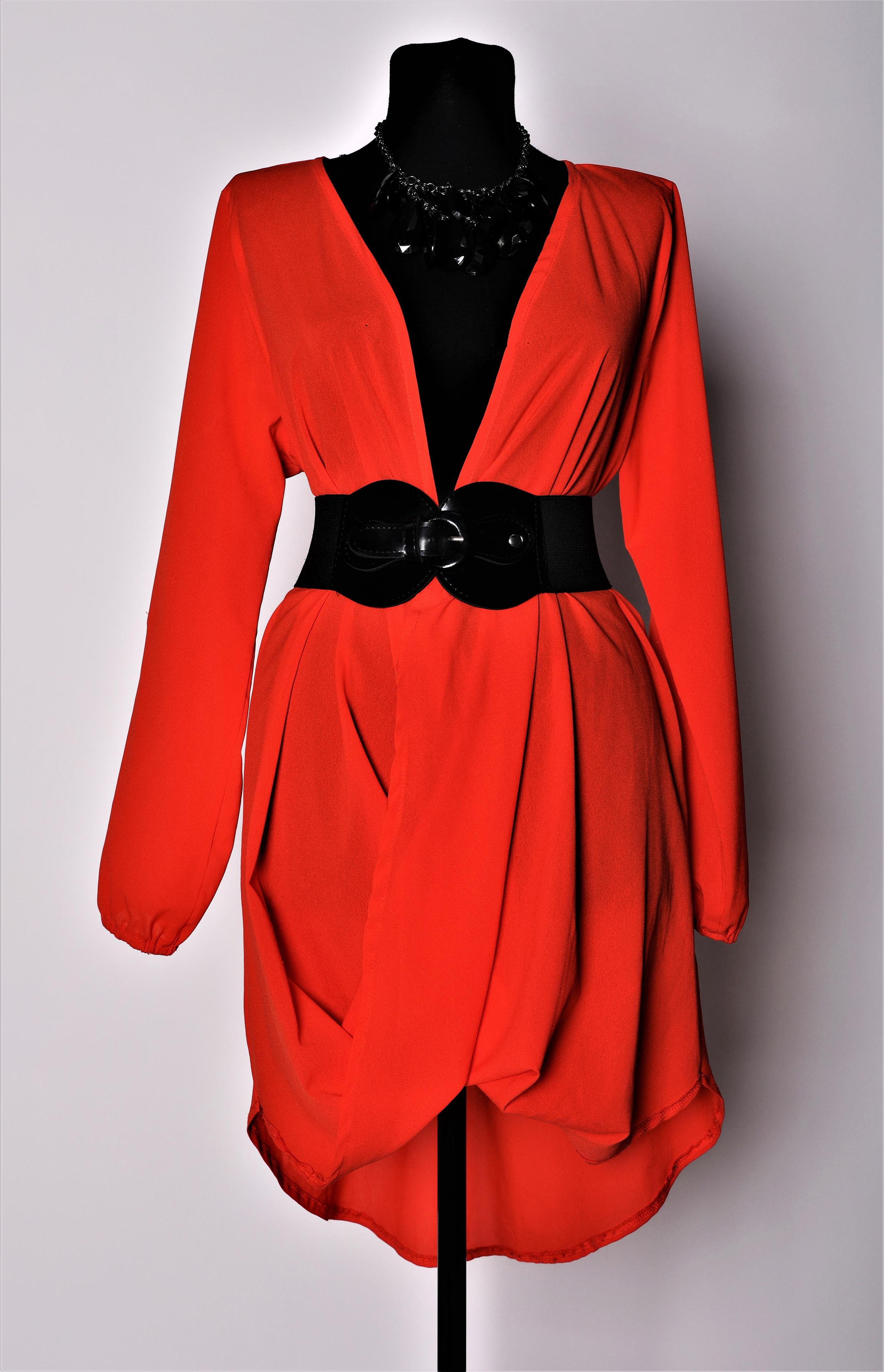 Карнавальные костюмы, вечерние и свадебные платья аренда посуточно, прокат в Жуковском. Фотограф для маркетплейсов, фотоуслуги в Жуковском Татьяна Марсуверских