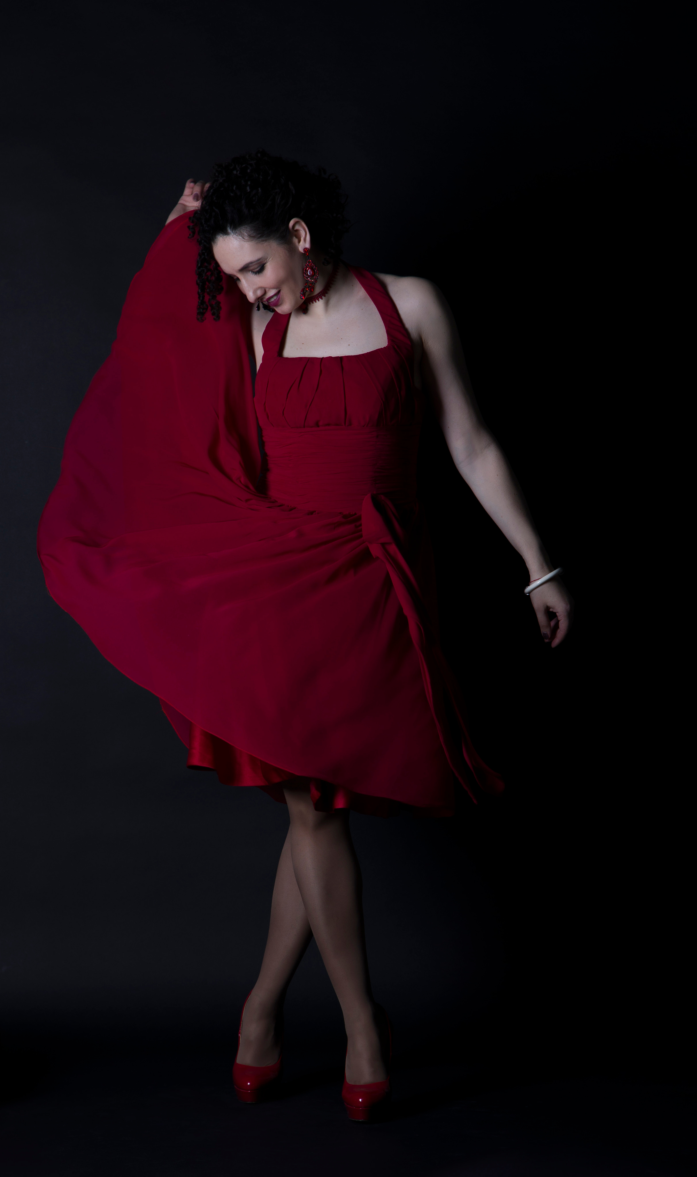 Карнавальные костюмы, вечерние и свадебные платья аренда посуточно, прокат в Жуковском. Фотограф для маркетплейсов, фотоуслуги в Жуковском Татьяна Марсуверских