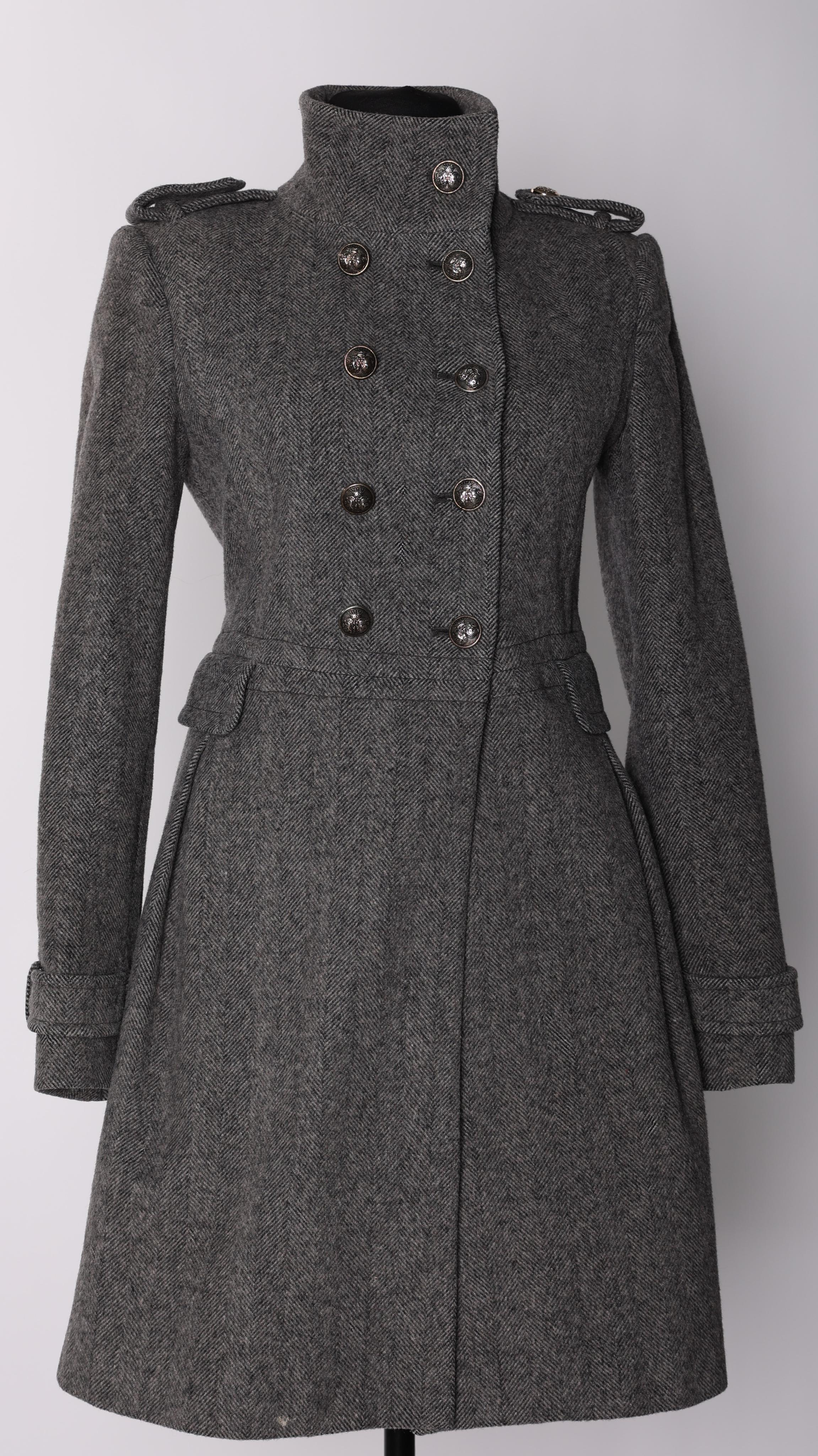 Карнавальные костюмы, вечерние и свадебные платья аренда посуточно, прокат в Жуковском. Фотограф для маркетплейсов, фотоуслуги в Жуковском Татьяна Марсуверских