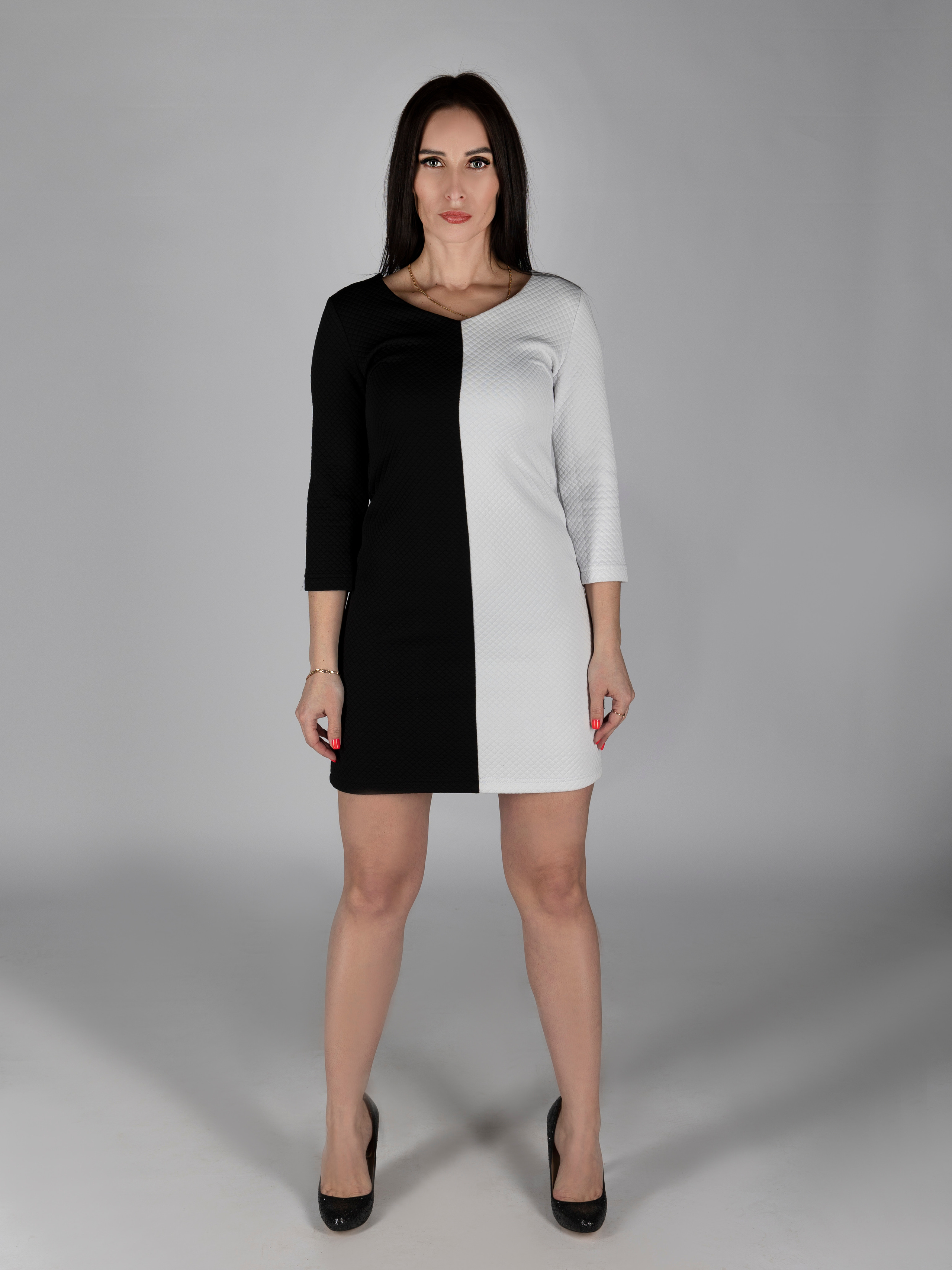 Карнавальные костюмы, вечерние и свадебные платья аренда посуточно, прокат в Жуковском. Фотограф для маркетплейсов, фотоуслуги в Жуковском Татьяна Марсуверских