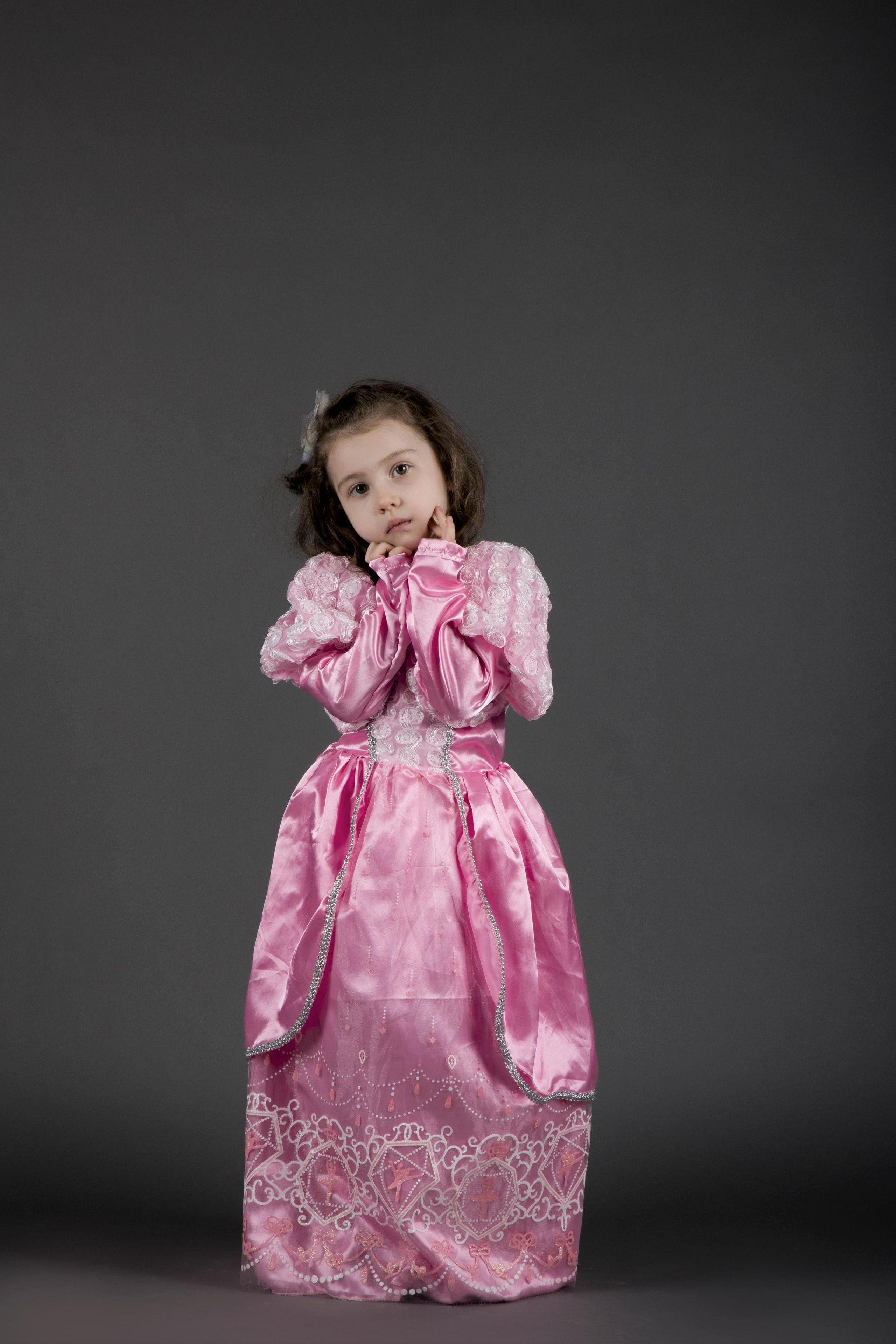 Карнавальные костюмы, вечерние и свадебные платья аренда посуточно, прокат в Жуковском. Одежда для фотосессий, аксессуары. Фотограф для маркетплейсов, фотоуслуги в Жуковском Татьяна Марсуверских