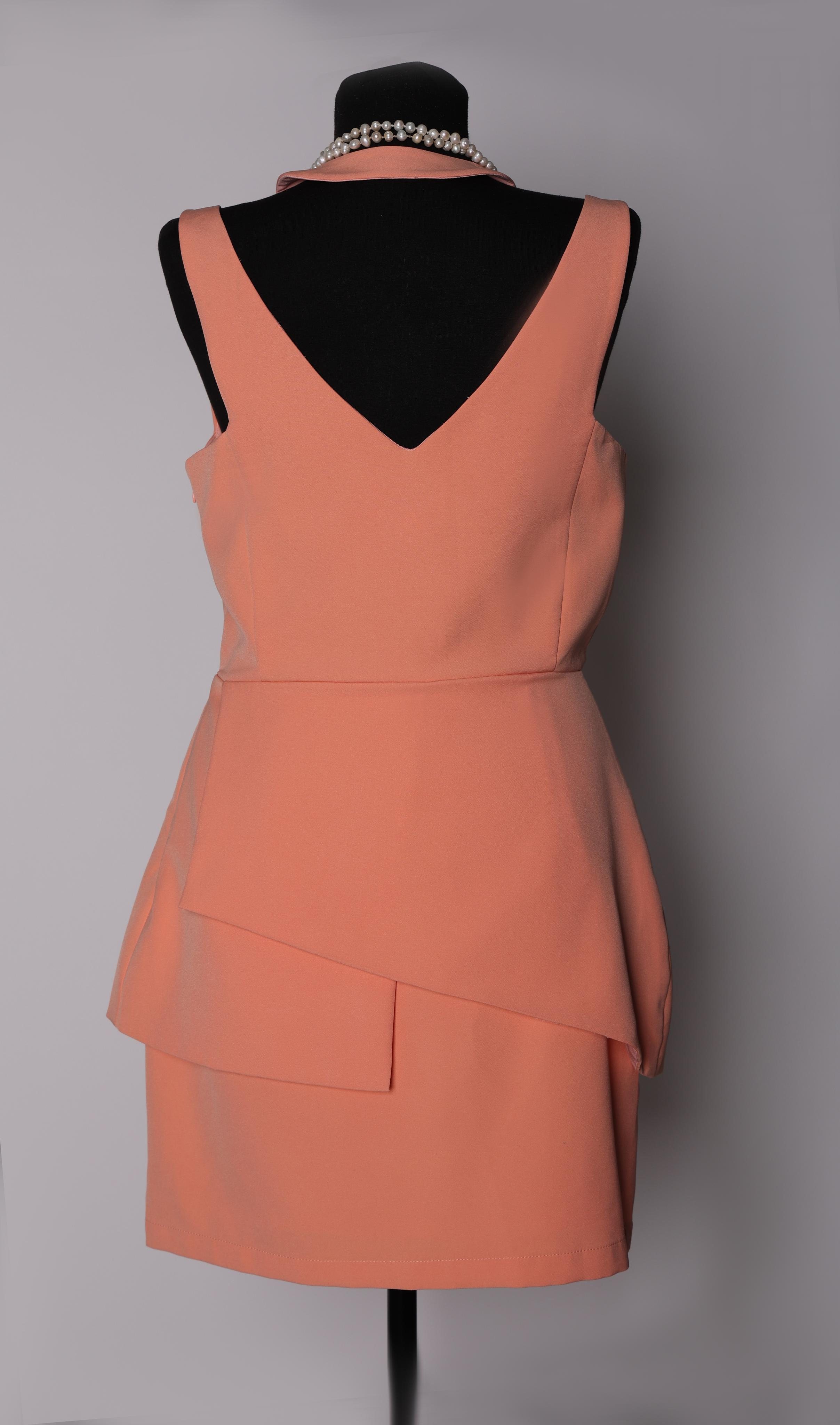 Карнавальные костюмы, вечерние и свадебные платья аренда посуточно, прокат в Жуковском. Фотограф для маркетплейсов, фотоуслуги в Жуковском Татьяна Марсуверских