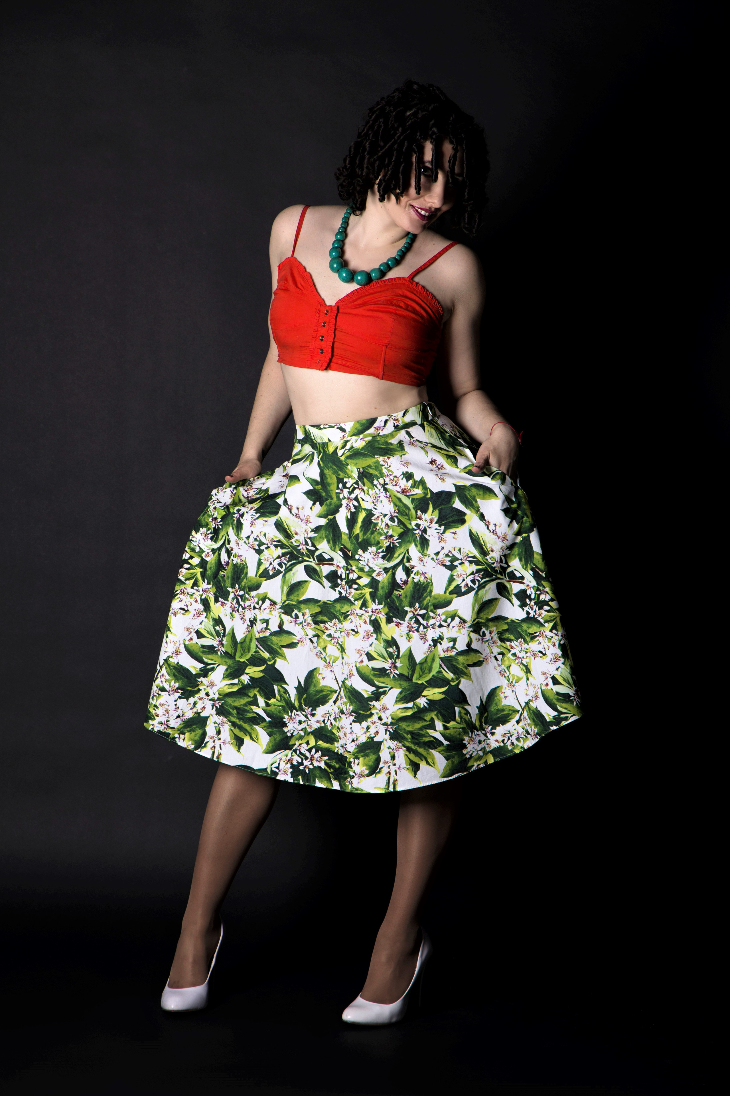 Карнавальные костюмы, вечерние и свадебные платья аренда посуточно, прокат в Жуковском. Фотограф для маркетплейсов, фотоуслуги в Жуковском Татьяна Марсуверских