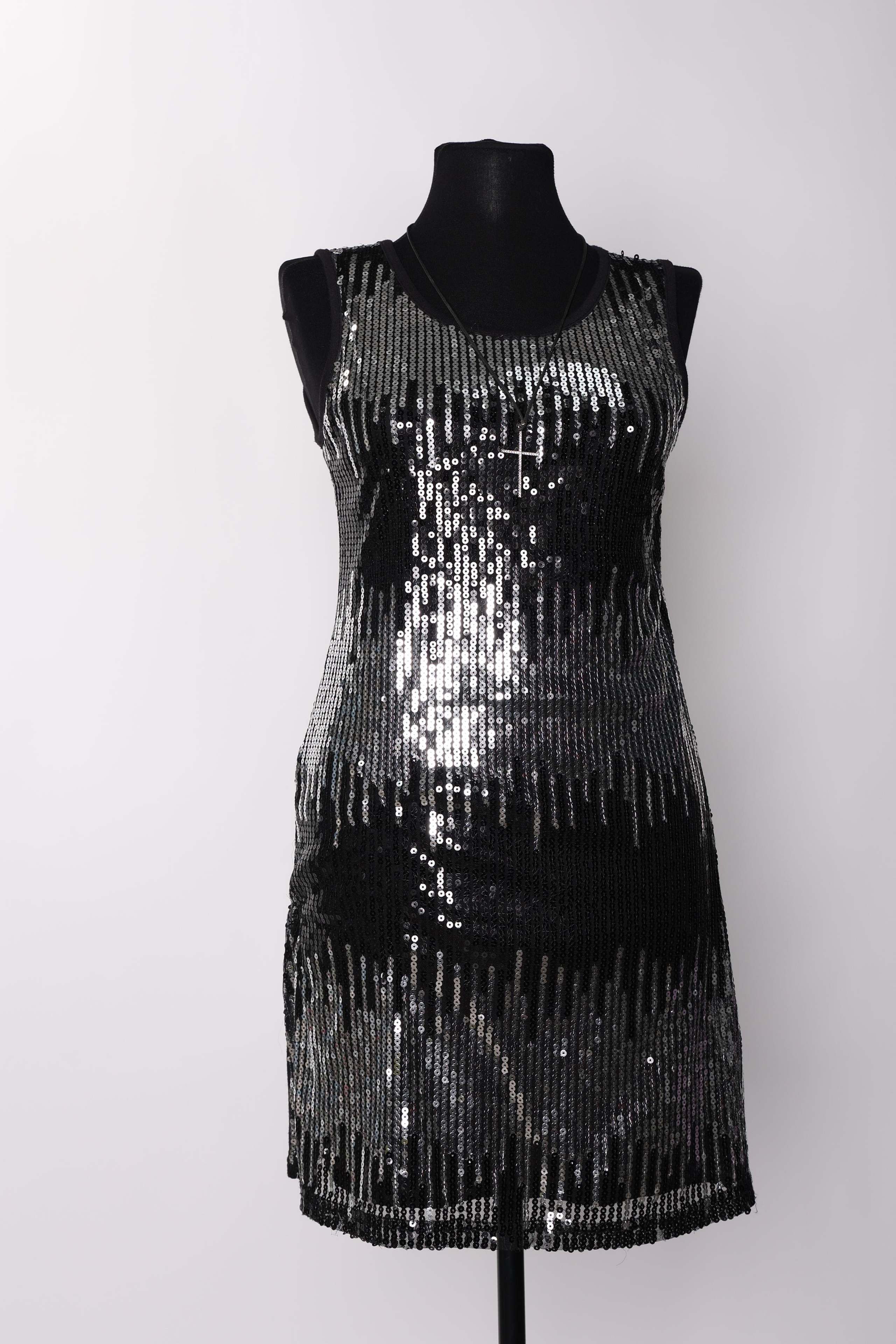 Карнавальные костюмы, вечерние и свадебные платья аренда посуточно, прокат в Жуковском. Фотограф для маркетплейсов, фотоуслуги в Жуковском Татьяна Марсуверских