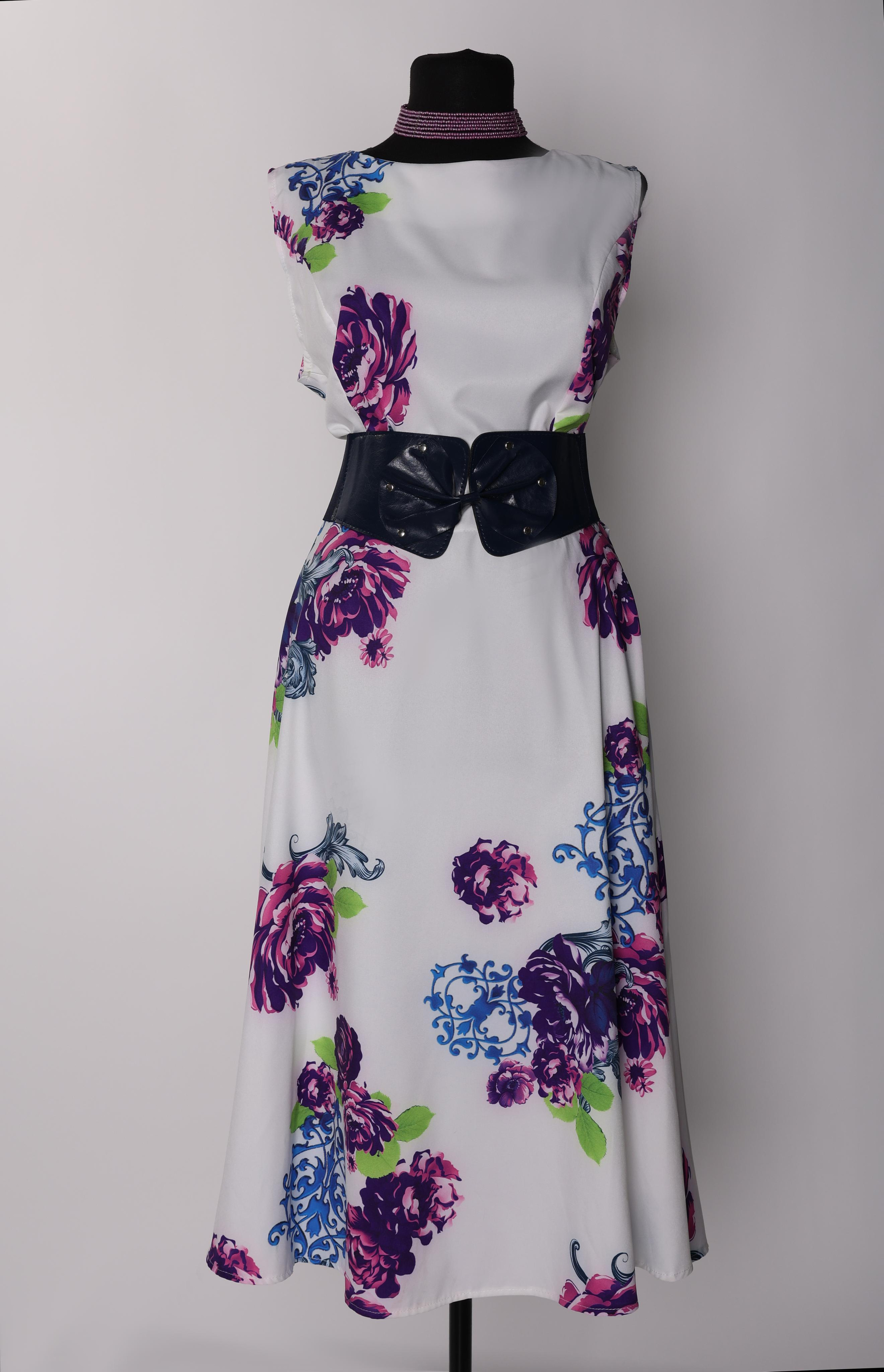 Карнавальные костюмы, вечерние и свадебные платья аренда посуточно, прокат в Жуковском. Фотограф для маркетплейсов, фотоуслуги в Жуковском Татьяна Марсуверских