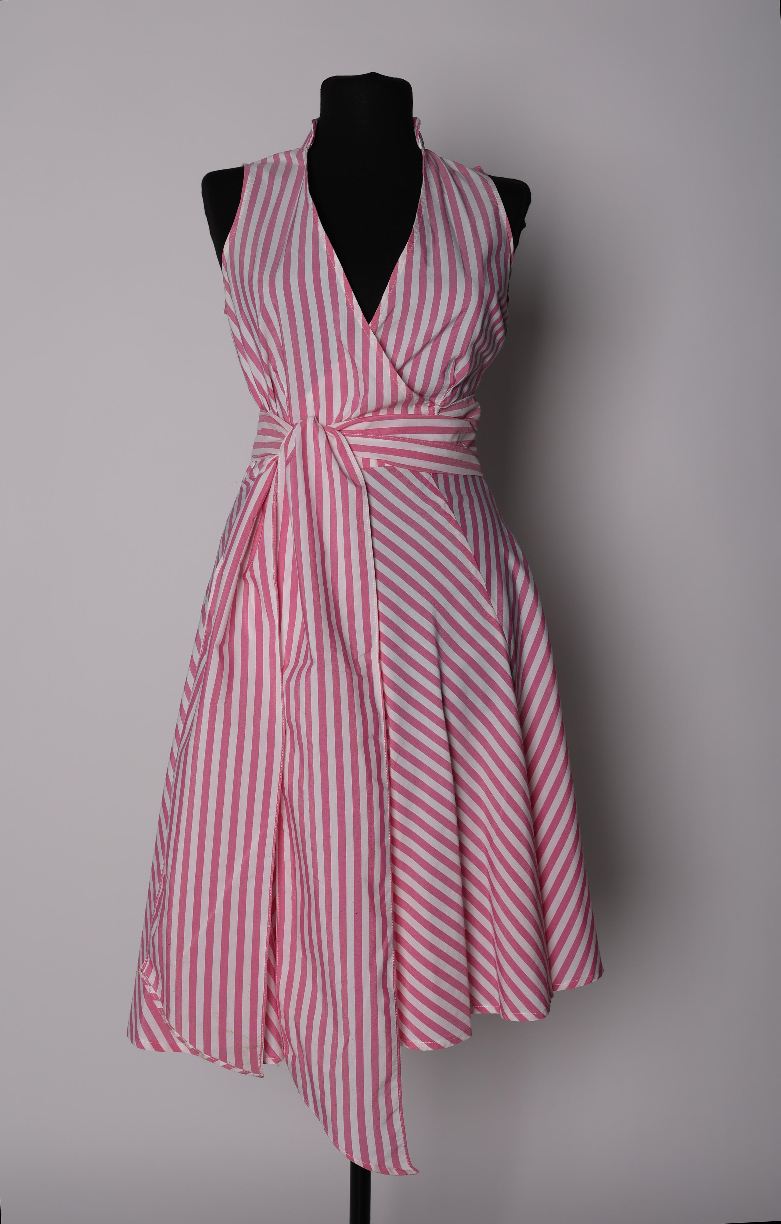 Карнавальные костюмы, вечерние и свадебные платья аренда посуточно, прокат в Жуковском. Фотограф для маркетплейсов, фотоуслуги в Жуковском Татьяна Марсуверских