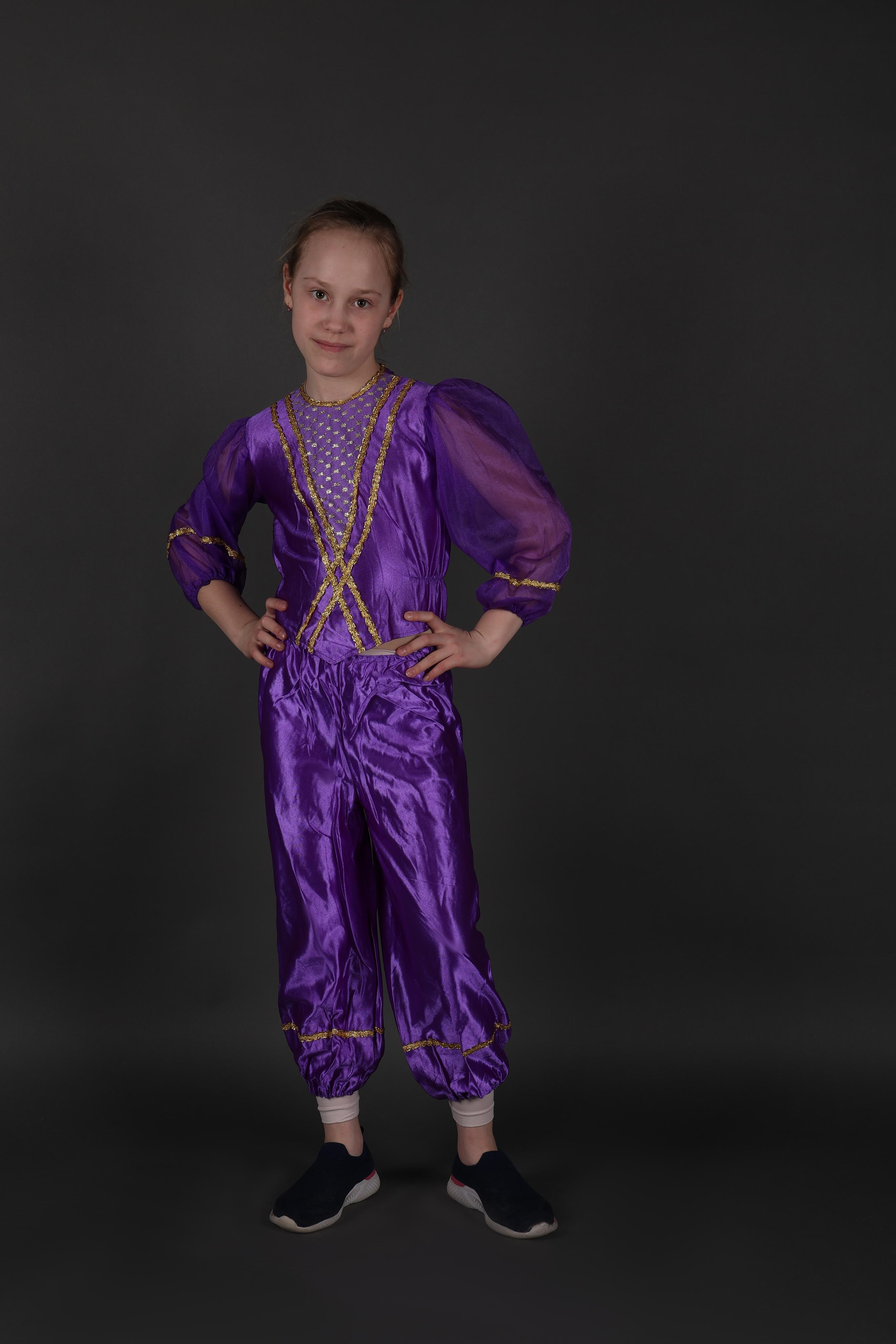 Карнавальные костюмы, вечерние и свадебные платья аренда посуточно, прокат в Жуковском. Одежда для фотосессий, аксессуары. Фотограф для маркетплейсов, фотоуслуги в Жуковском Татьяна Марсуверских