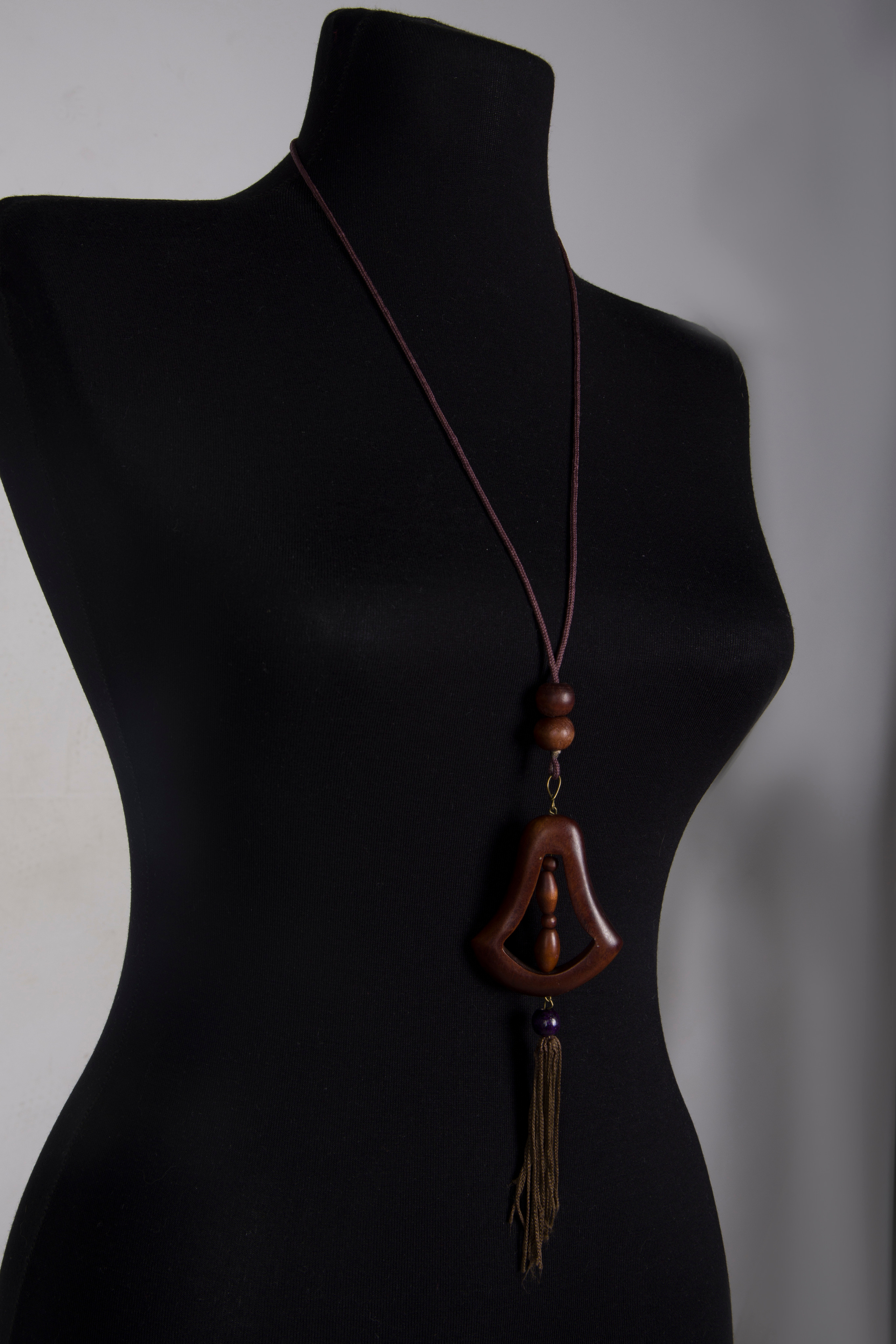 Карнавальные костюмы, вечерние и свадебные платья аренда посуточно, прокат в Жуковском. Одежда для фотосессий, аксессуары. Фотограф для маркетплейсов, фотоуслуги в Жуковском Татьяна Марсуверских