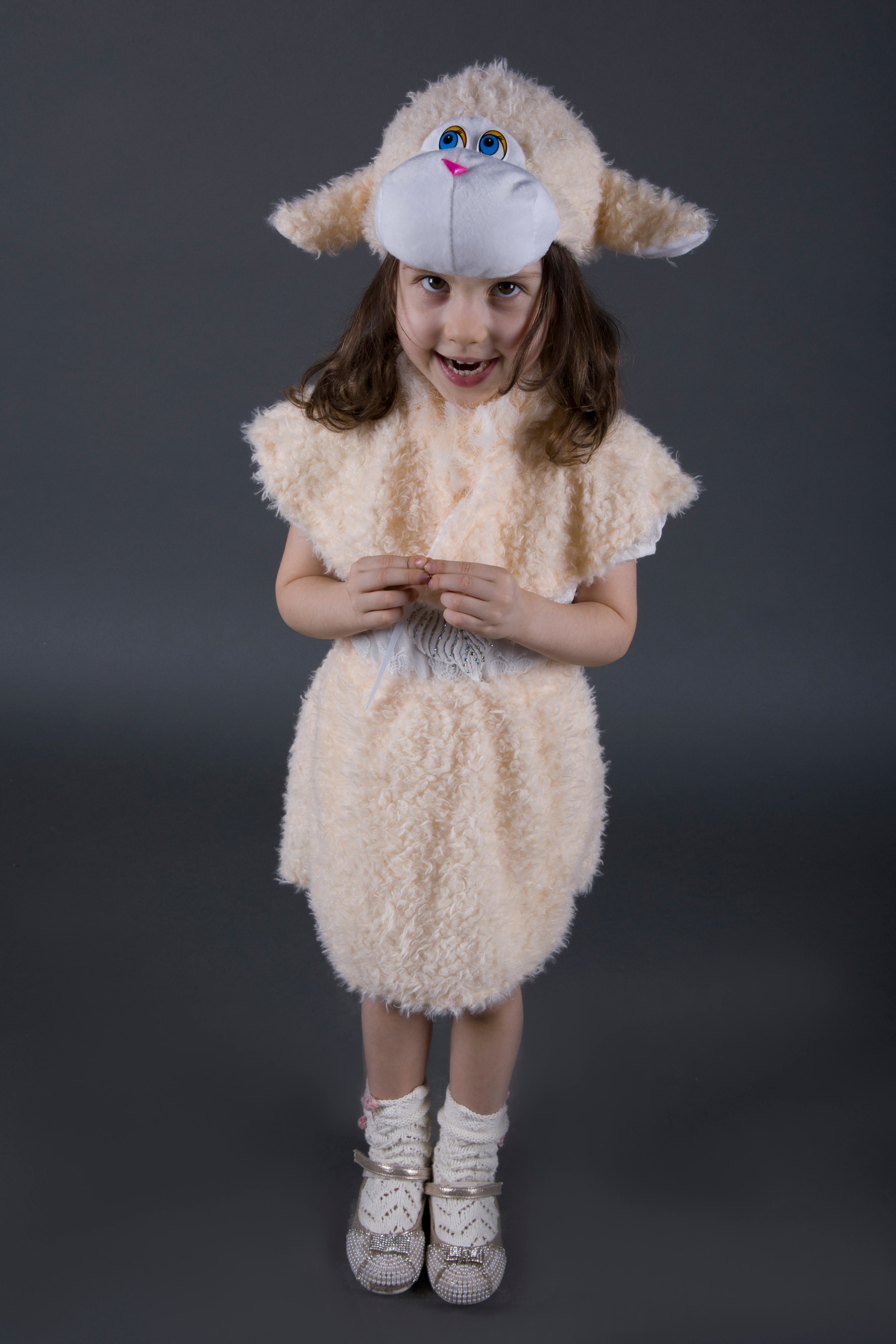 Фотограф Татьяна Марсуверских, участник и многократный призёр всероссийских и  международных конкурсов. Фотограф Жуковский, фотоуслуги в жуковском , Фотосессии, студийная съёмка, студийный портрет, студийный фотограф, детский фотограф, уличная фотопрогулка, репортажная съёмка, съёмки для маркетплейс, свадебный фотограф, свадебная фотосессия, церковная съёмка, церковный фотограф, съёмка  крещения, фотограф на крестины, съёмка венчания, фотосессия беременности , фотограф на выписку из род. дома, фотограф в школу, фотограф в детский сад, арт фотограф, предметная съёмка, предметный фотограф, фотограф на день рождения, фотограф на детский праздник, осенняя фотосессия, деловая фотосессия, портфолио, бьюти фотограф, фотограф автотранспорта, съёмка недвижимости, пейзажная съёмка, коммерческий фотограф, новогодняя фотосессия, эмоциональный портрет, фуд фотограф, фотограф анималист, уличный фотограф, домашняя фотосессия, косплей, модели, ню, пейзажный фотограф, фотосъёмка архитектуры, ретушь, обработка фотографий, фотосъёмка новорожденных Фотограф Татьяна Марсуверских  прокат карнавальных костюмов в Жуковском, крылья, аренда костюмов, вечерние платья, реквизит для съёмок, одежда, наряды для фотосессий посуточно