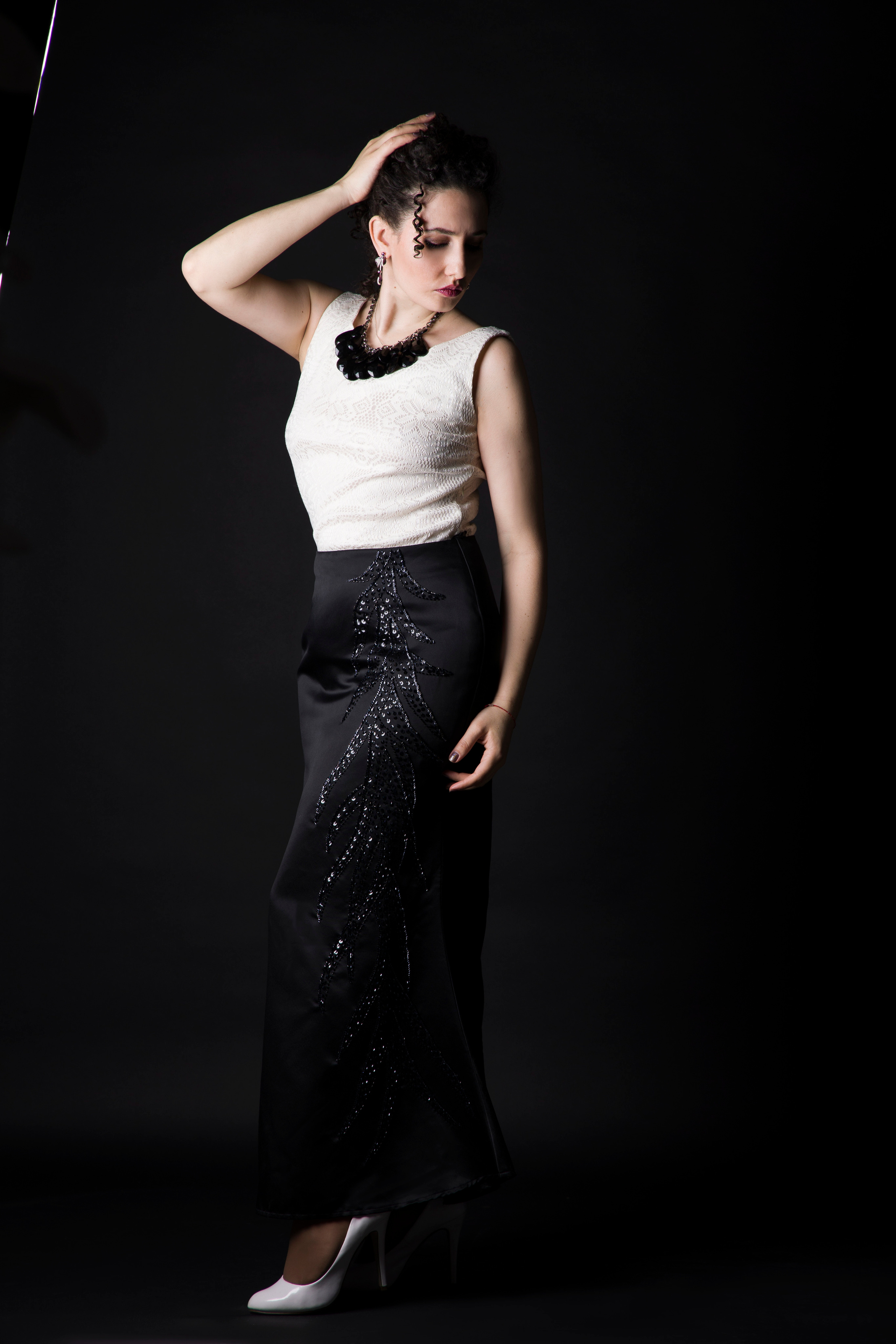 Карнавальные костюмы, вечерние и свадебные платья, юбки, прокат в Жуковском. Фотограф для маркетплейсов, фотоуслуги в Жуковском Татьяна Марсуверских