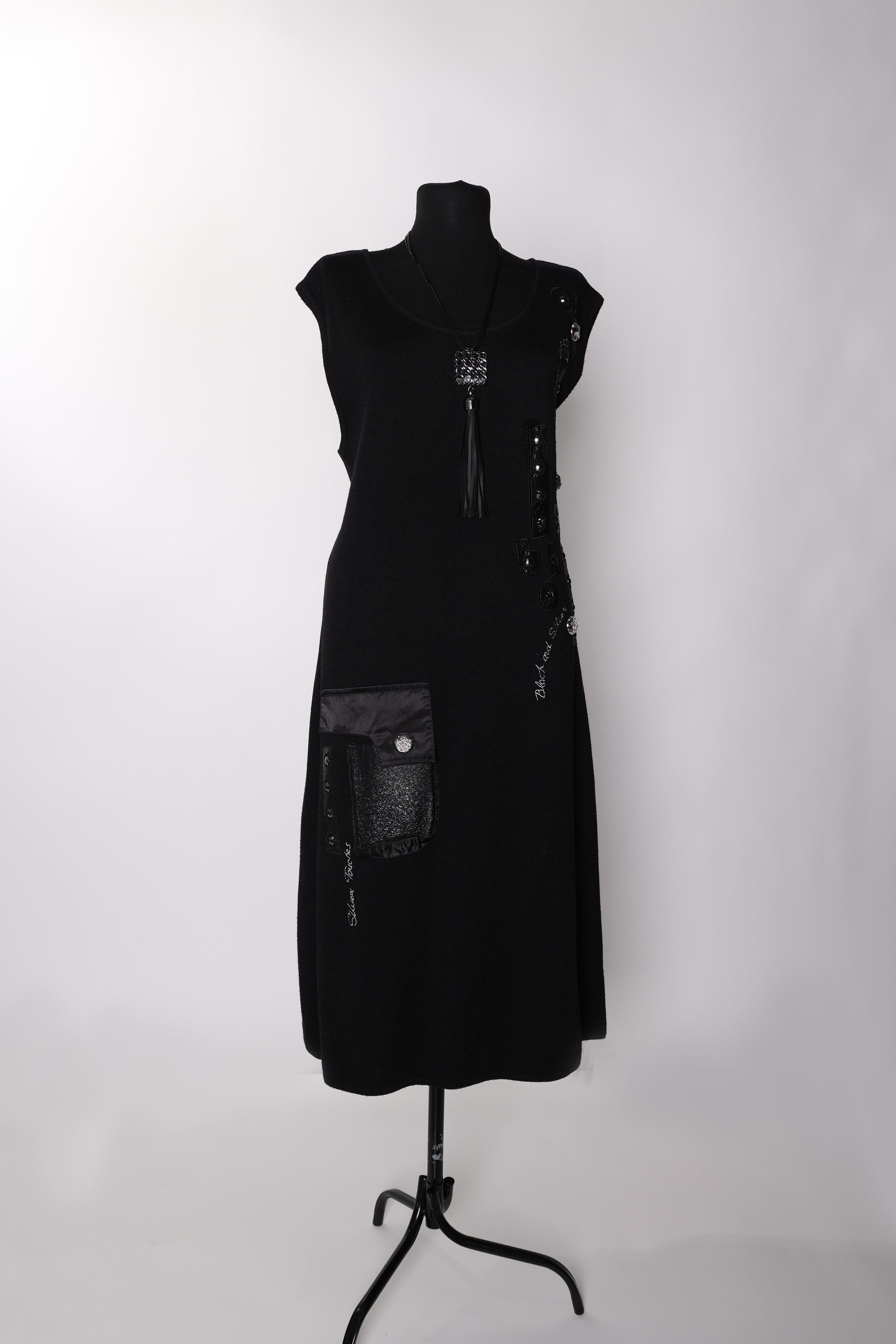 Карнавальные костюмы, вечерние и свадебные платья аренда посуточно, прокат в Жуковском. Фотограф для маркетплейсов, фотоуслуги в Жуковском Татьяна Марсуверских