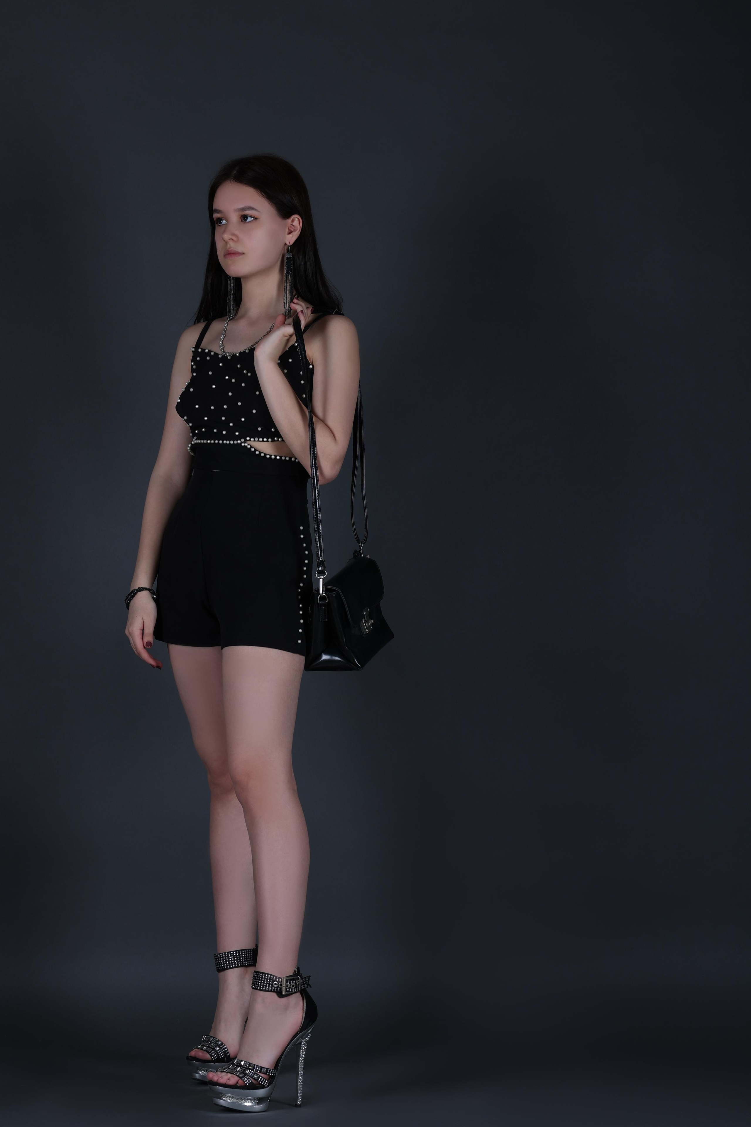 Карнавальные костюмы, вечерние и свадебные платья аренда посуточно, прокат в Жуковском. Фотограф для маркетплейсов, фотоуслуги в Жуковском Татьяна Марсуверских